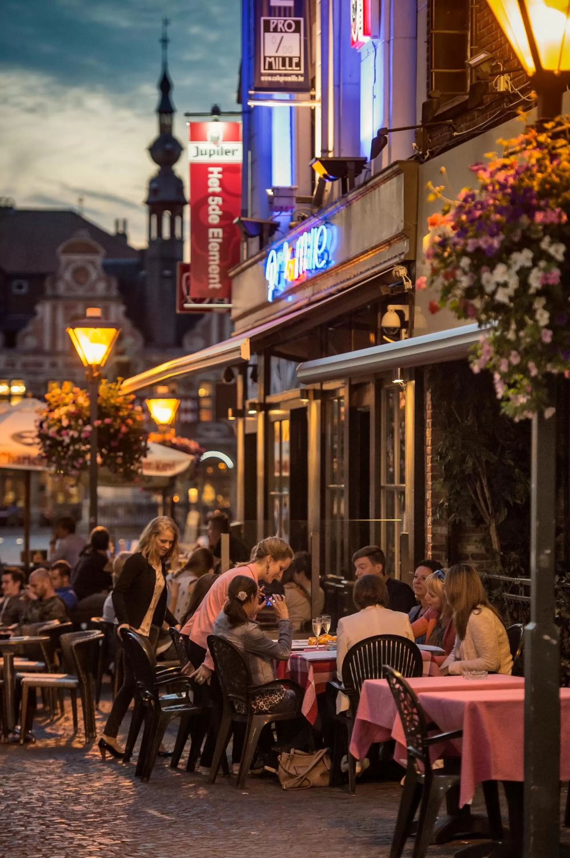 Restaurant/places to eat in Keizershof Hotel Aalst