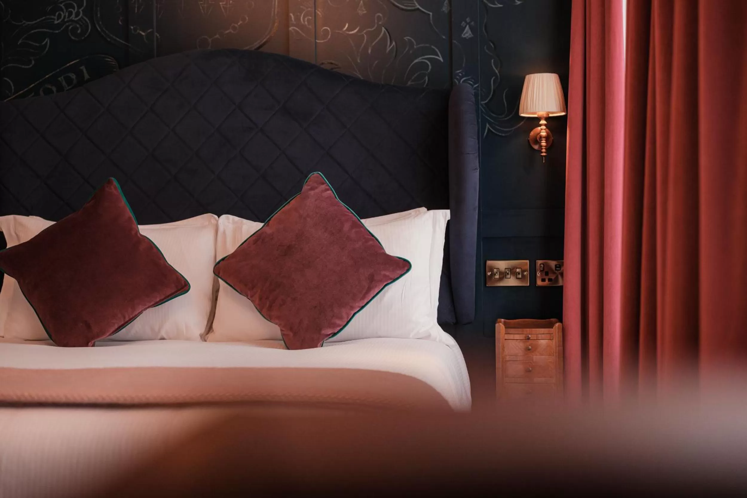 Bed in The Sanctuary House Hotel