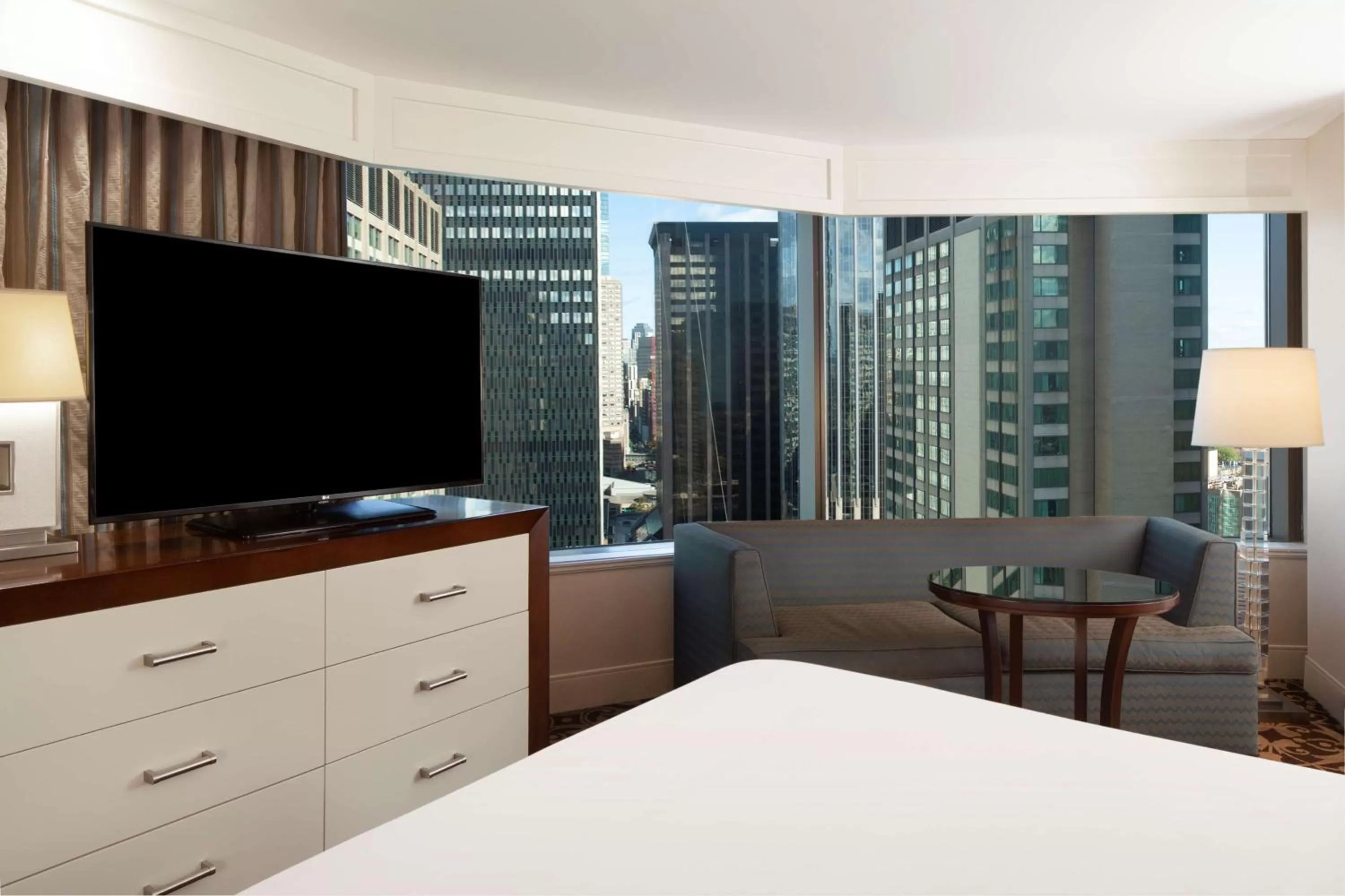 Bedroom, Bed in Hilton Boston Back Bay