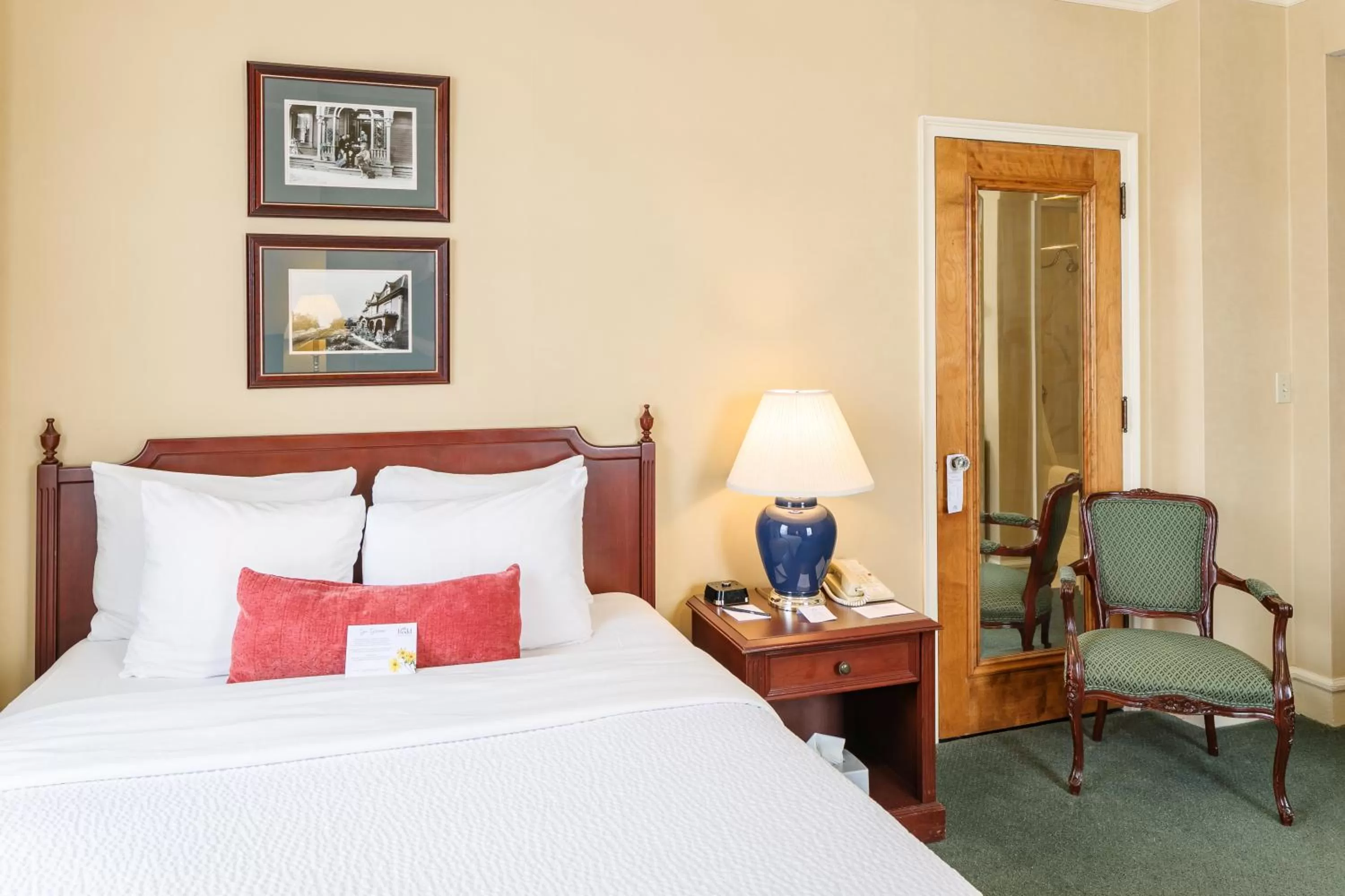 Bedroom, Bed in Rodd Charlottetown