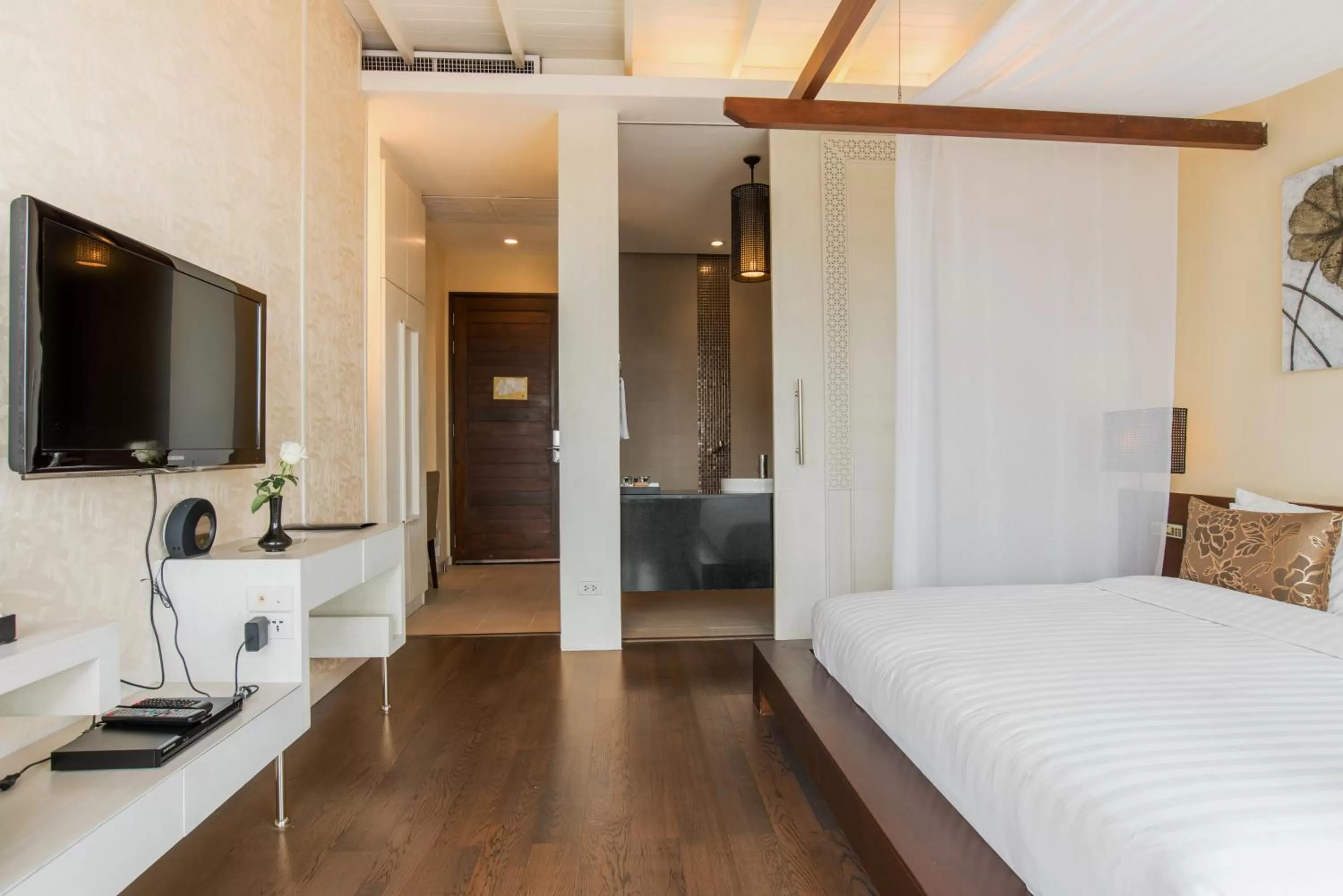 Bed in De Chai Colonial Hotel & Spa - SHA Plus