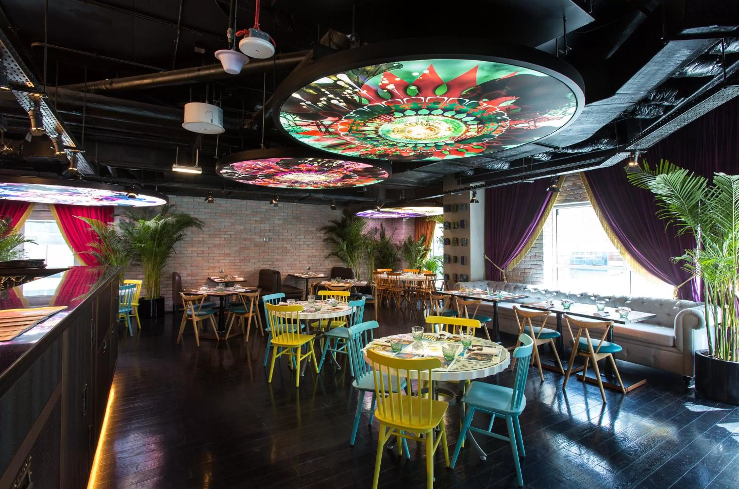 Restaurant/places to eat in Naumi Hotel Dubai