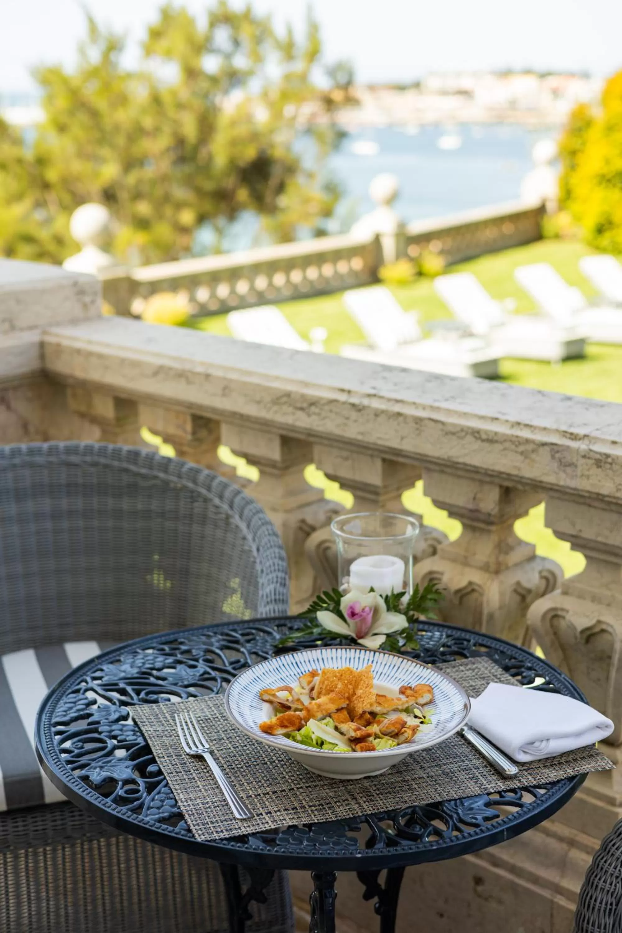 Restaurant/places to eat in Estoril Vintage Hotel