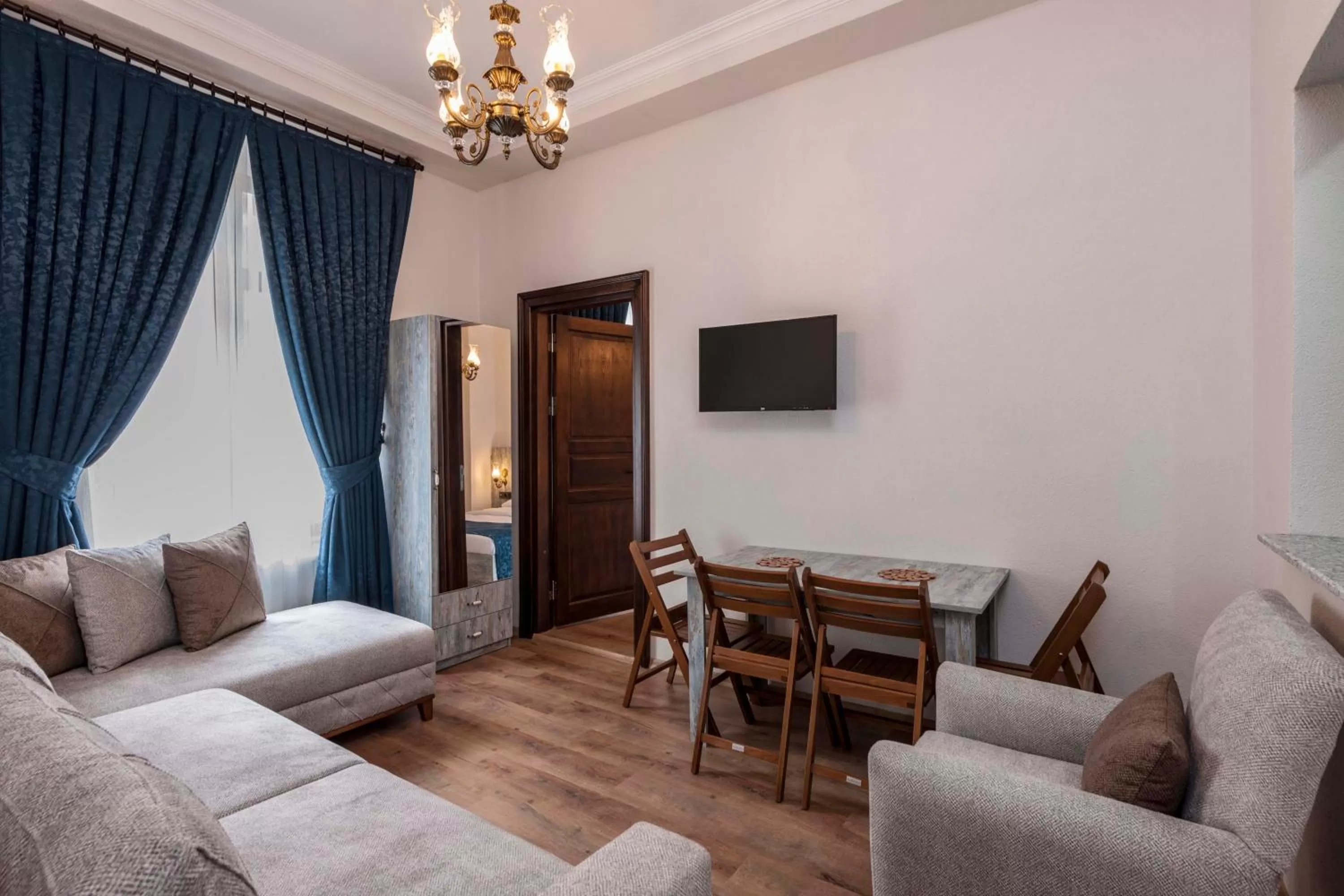 TV and multimedia in Element Garden