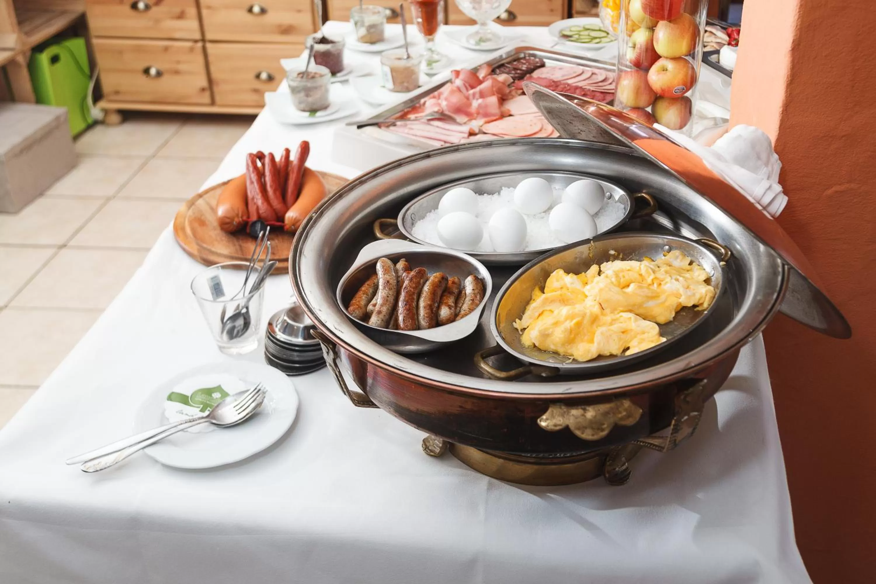 Breakfast in Hotel Restaurant Lindenhof