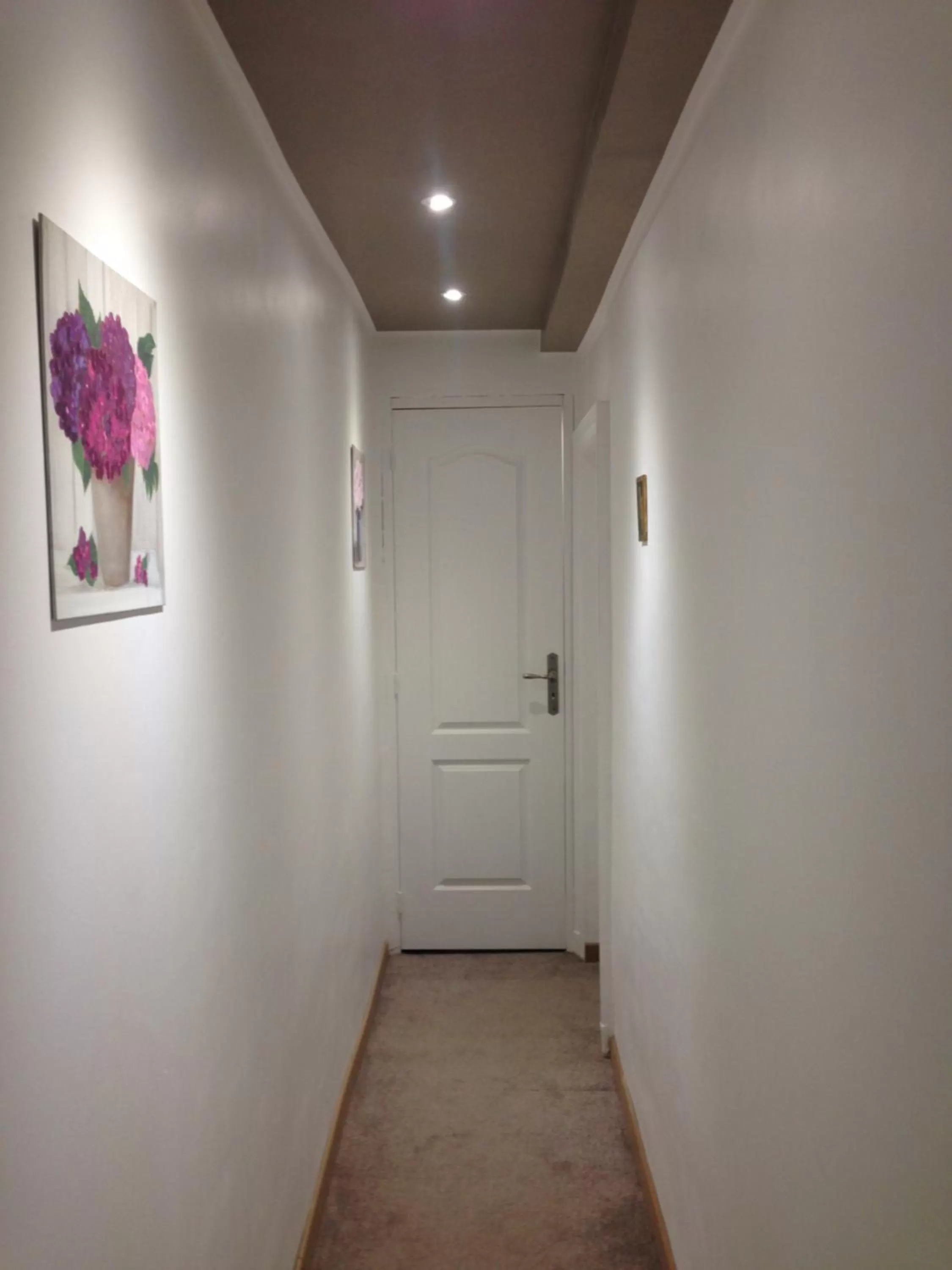 Decorative detail in Au Richebourg Nogent