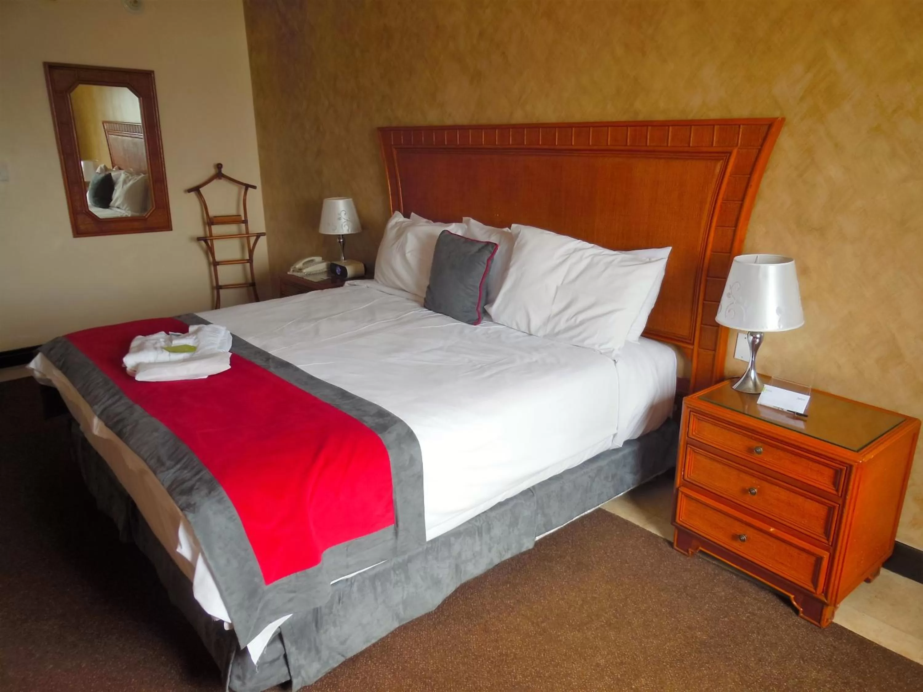 Bedroom, Bed in Radisson Colon 2,000 Hotel & Casino