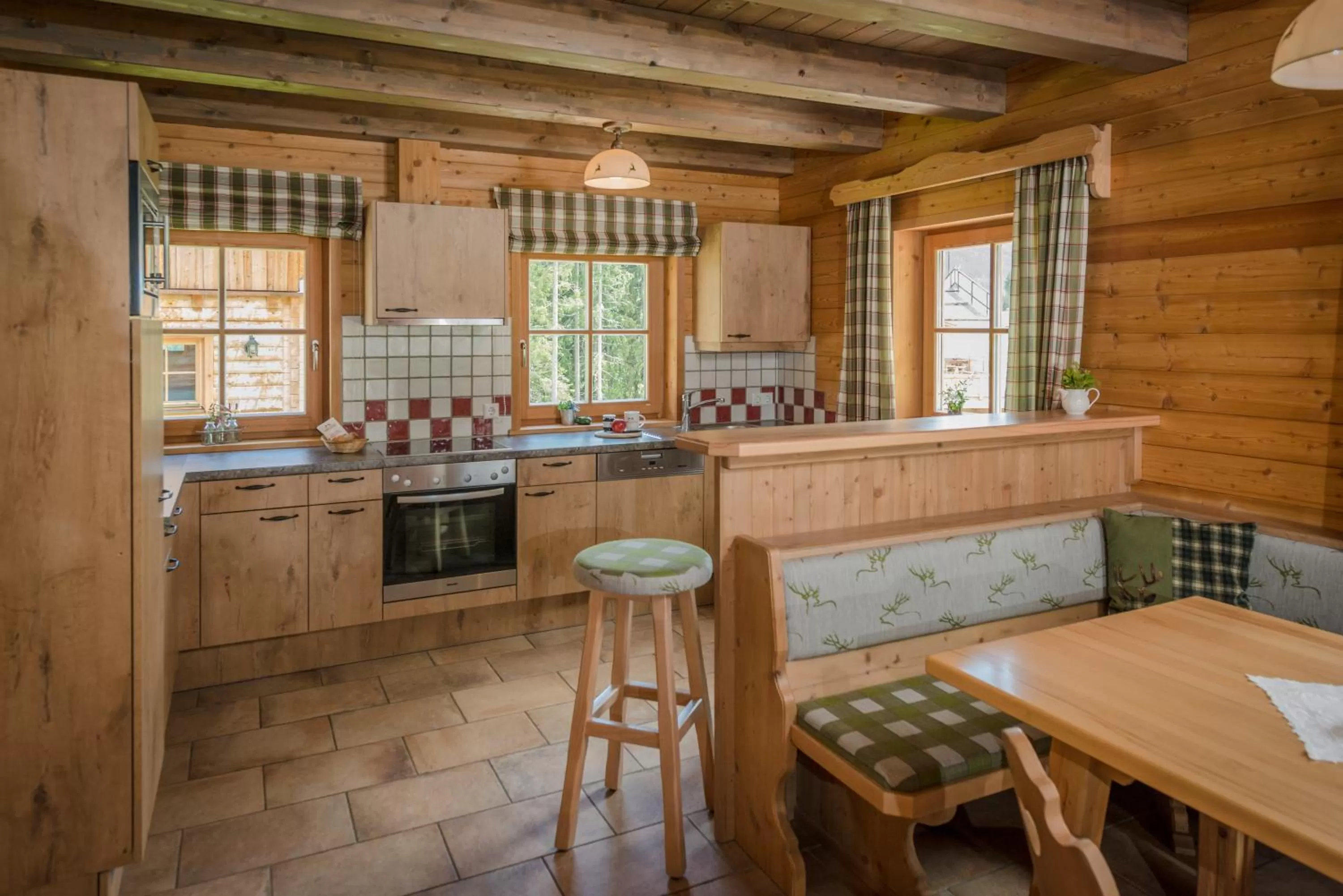 Communal lounge/ TV room in Almwelt Austria