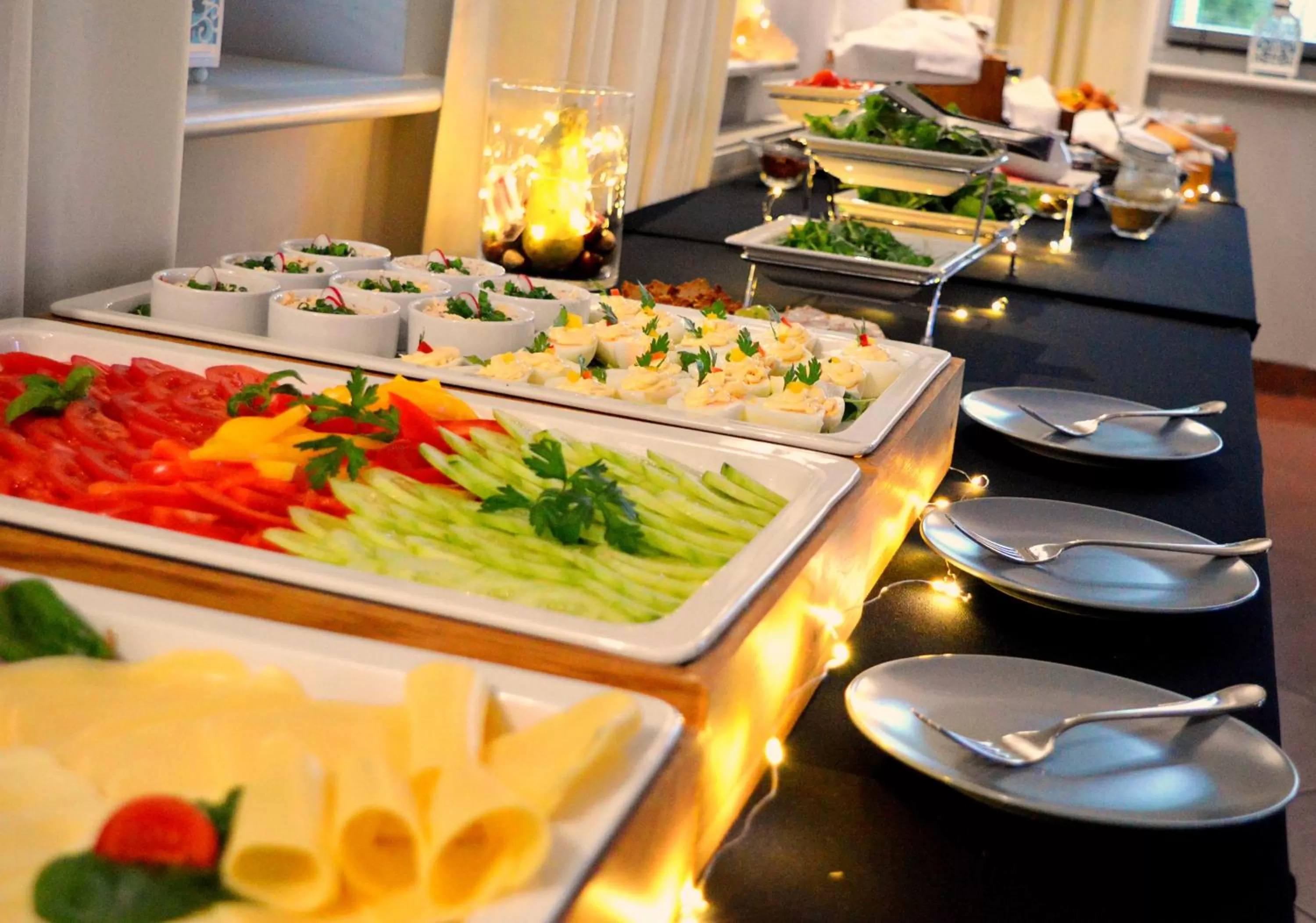 Breakfast in Tailor Hotel Sport & Conference