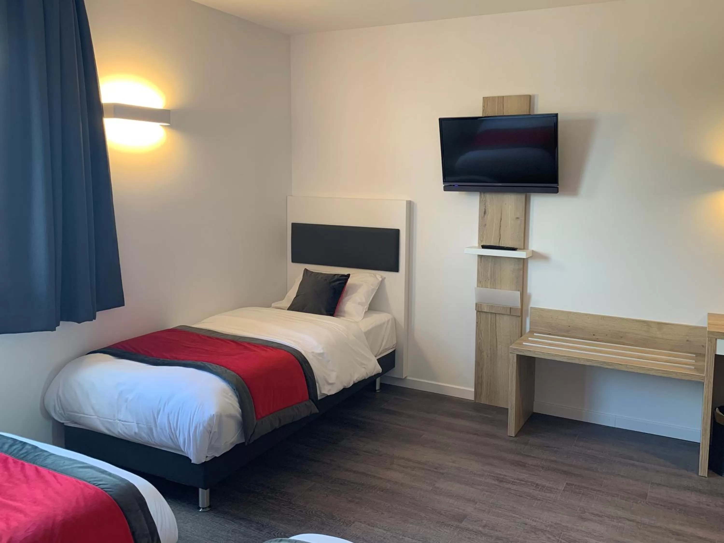 Bed in ATOLON PARK HOTEL