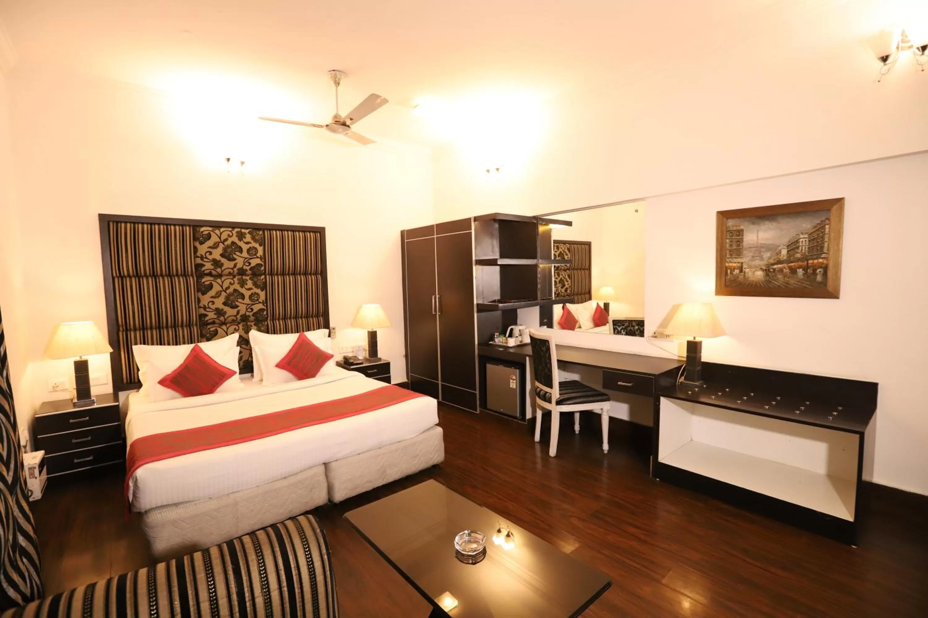 Bed in Hotel Capitol Hills - Greater Kailash Delhi