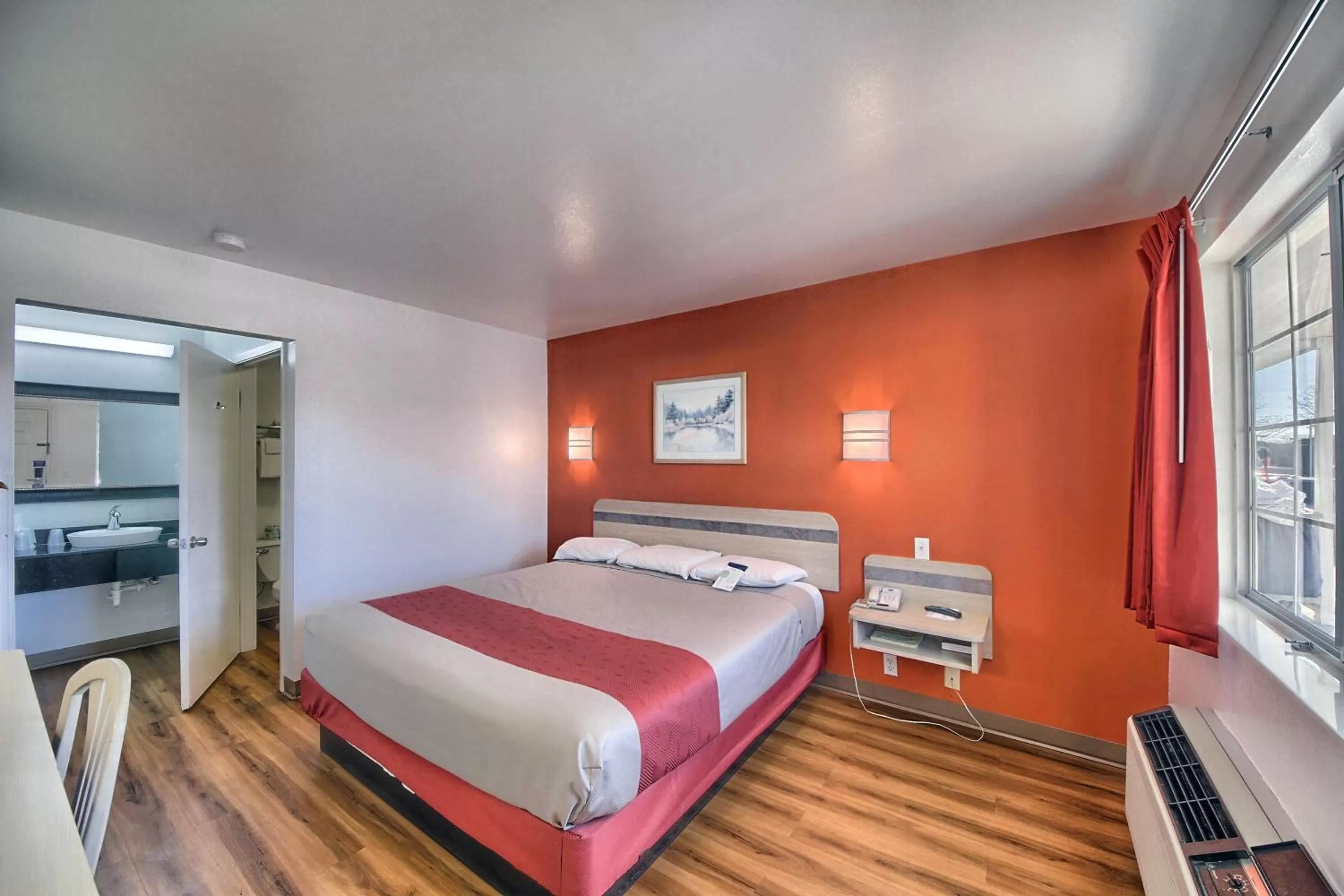 Bathroom, Bed in Motel 6-Kerrville, TX