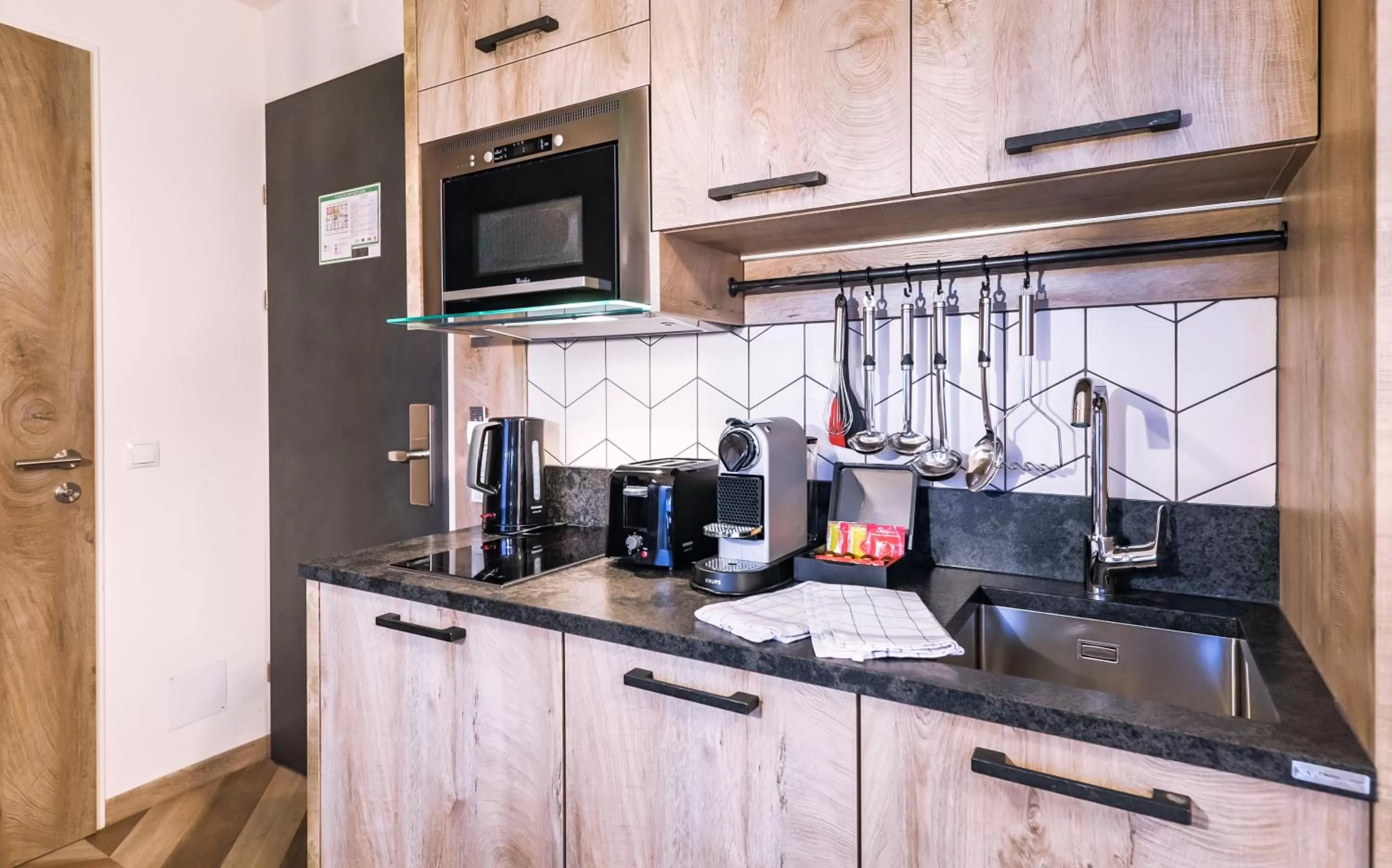 Kitchen or kitchenette in 24 by AvenidA - Mountain Hotel