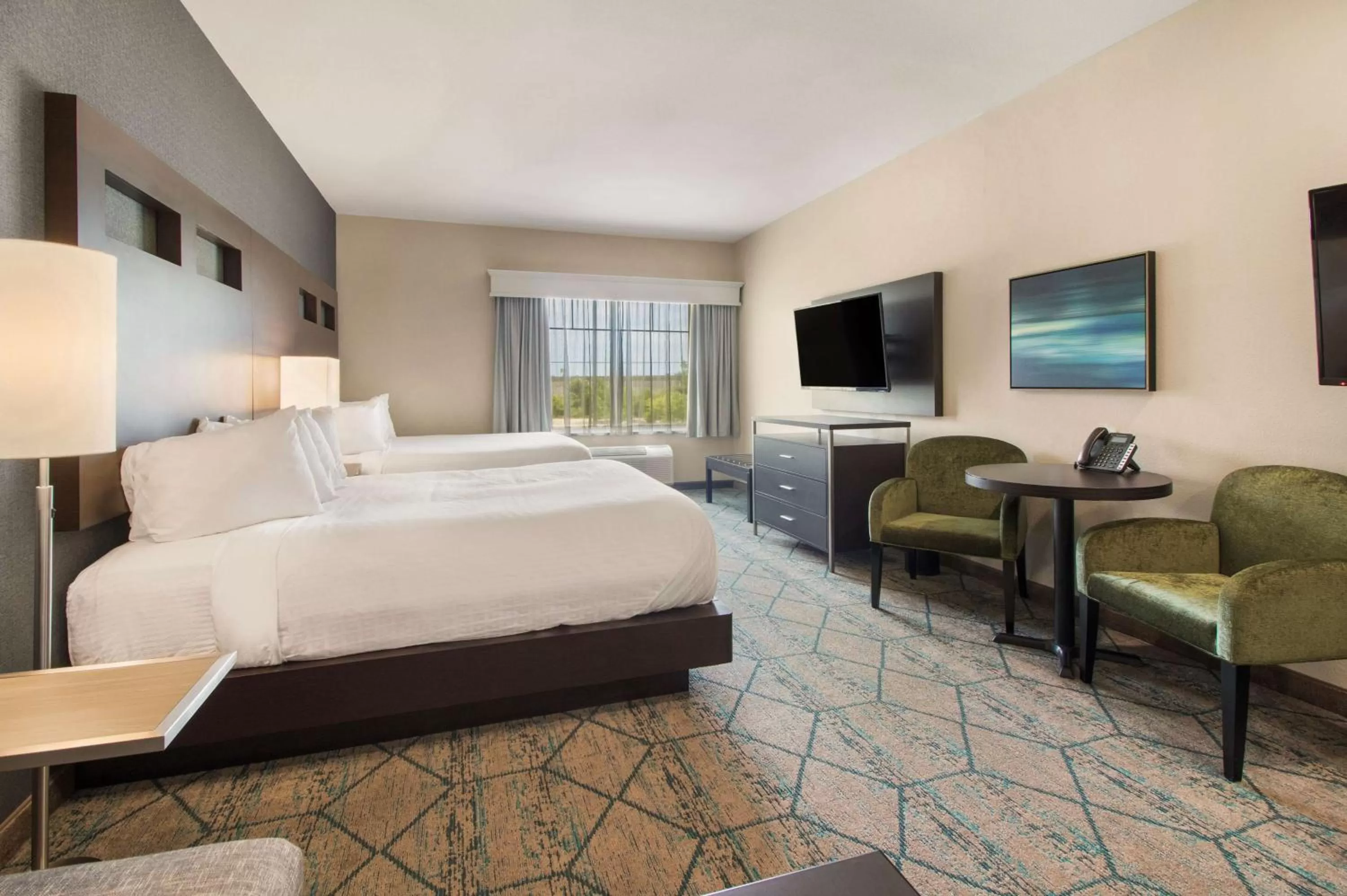 Queen Suite with Two Queen Beds and Bath Tub - Disability Access in Best Western Plus Louisville North