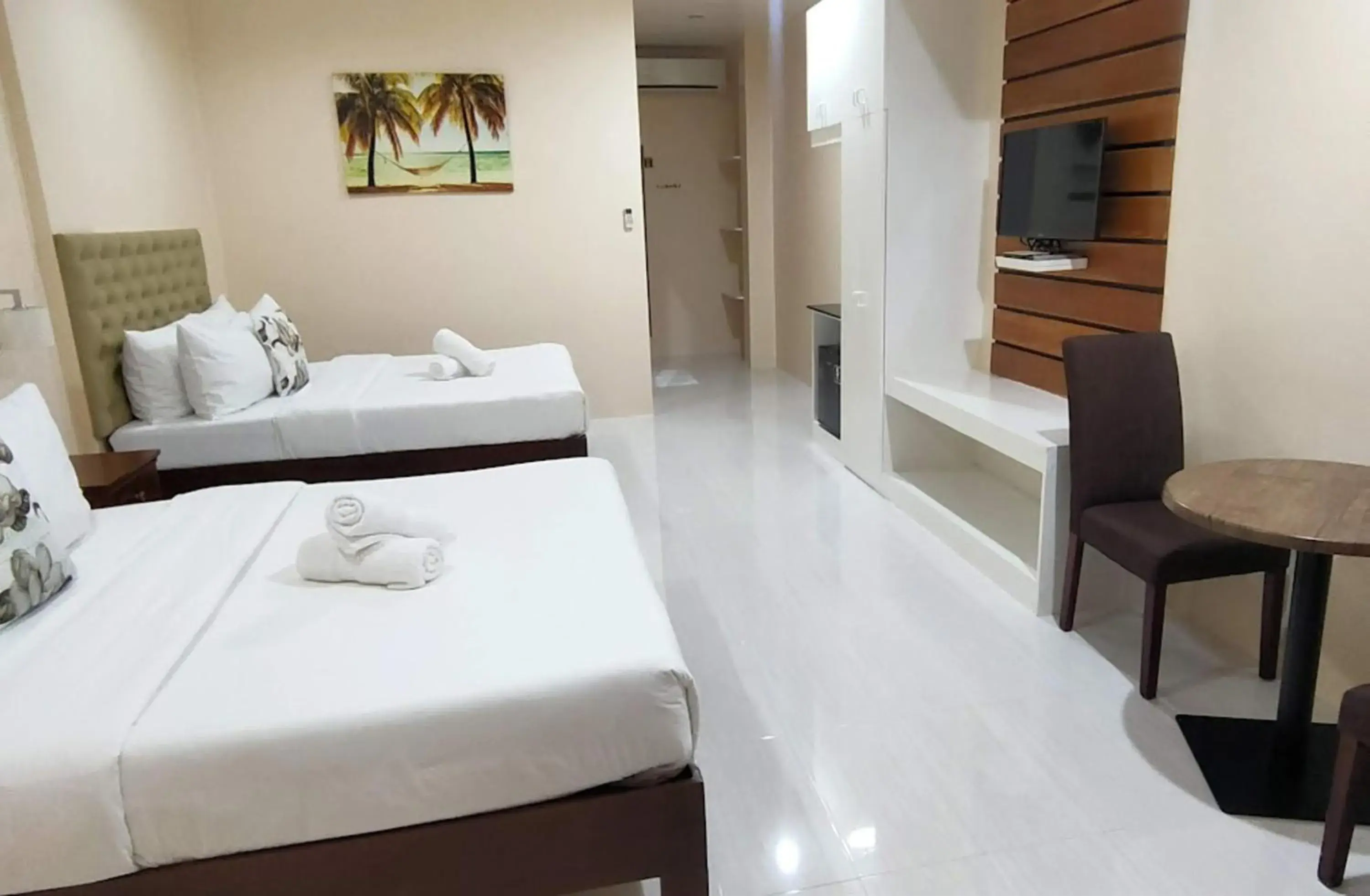 Superior Queen Room with Two Queen Beds in Sea Horizon Resort Superior Queen Room with Two Queen Beds in Sea Horizon Resort