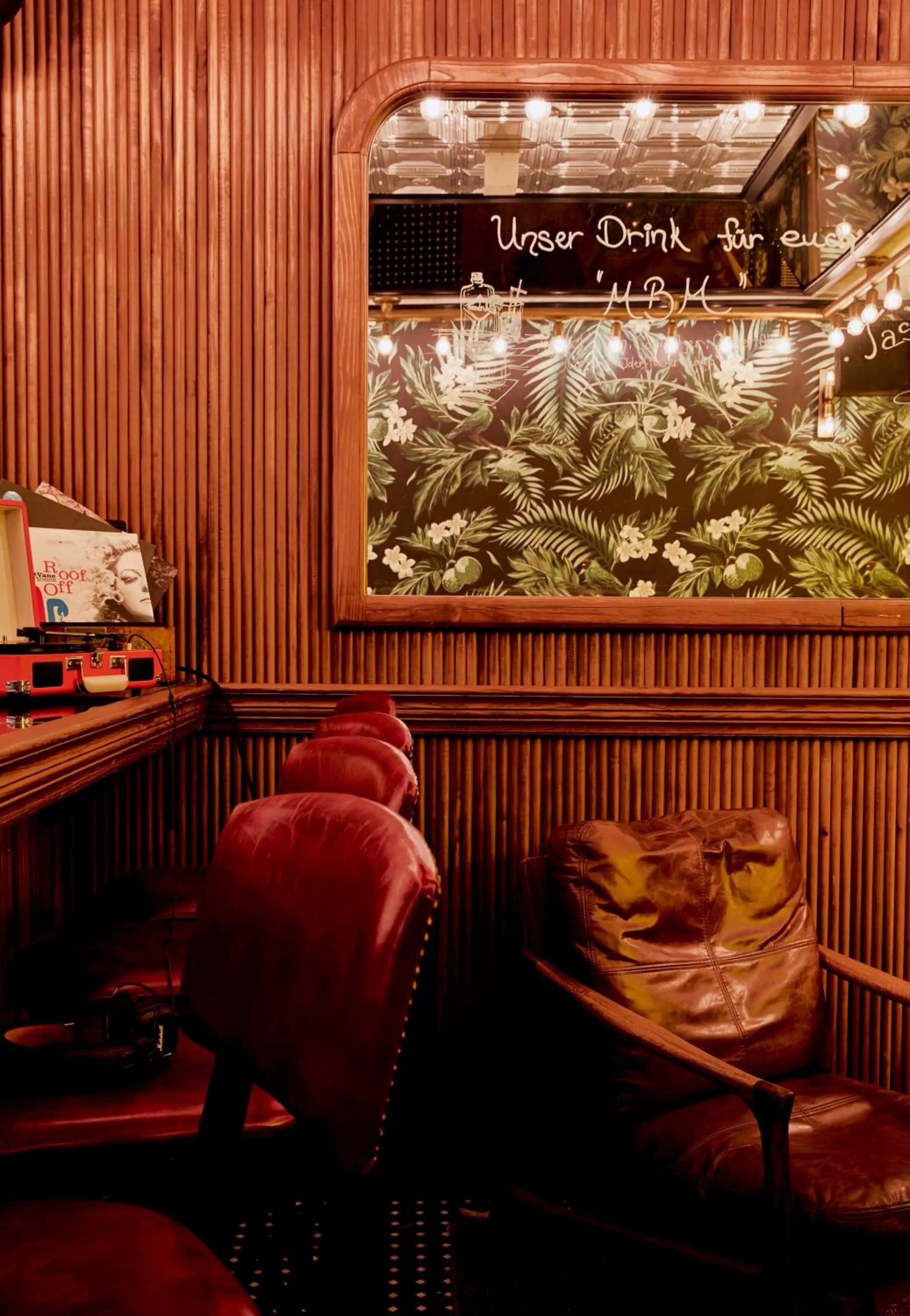 Decorative detail in Max Brown Hotel Midtown, part of Sircle Collection