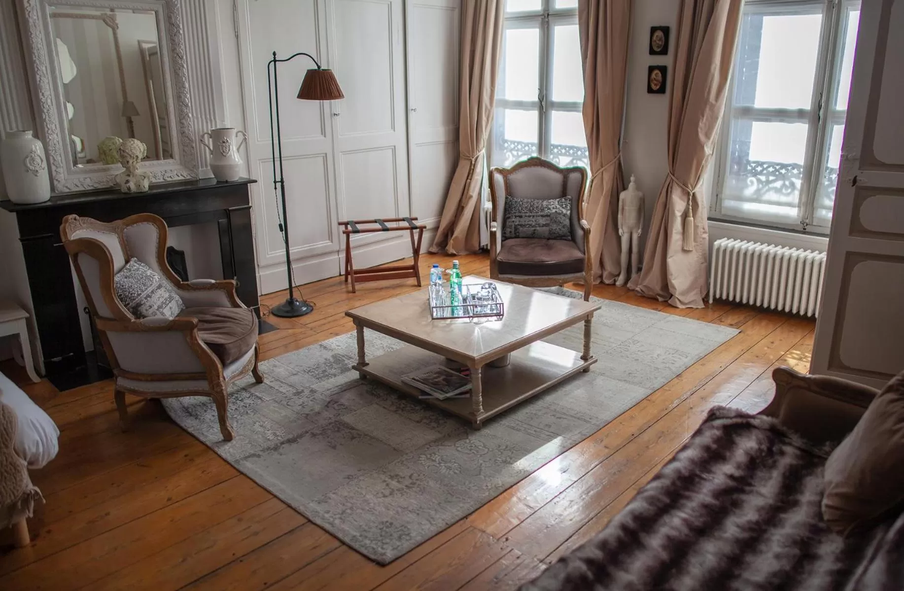 Seating area in Bienvenue Chez Nous