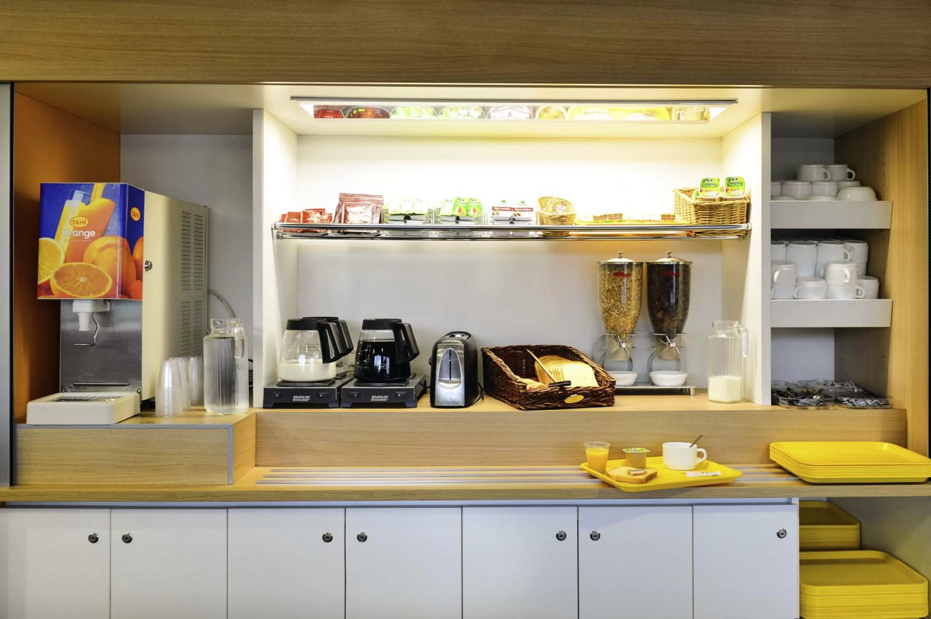 Restaurant/places to eat in hotelF1 Saint Etienne Est La Grand Croix