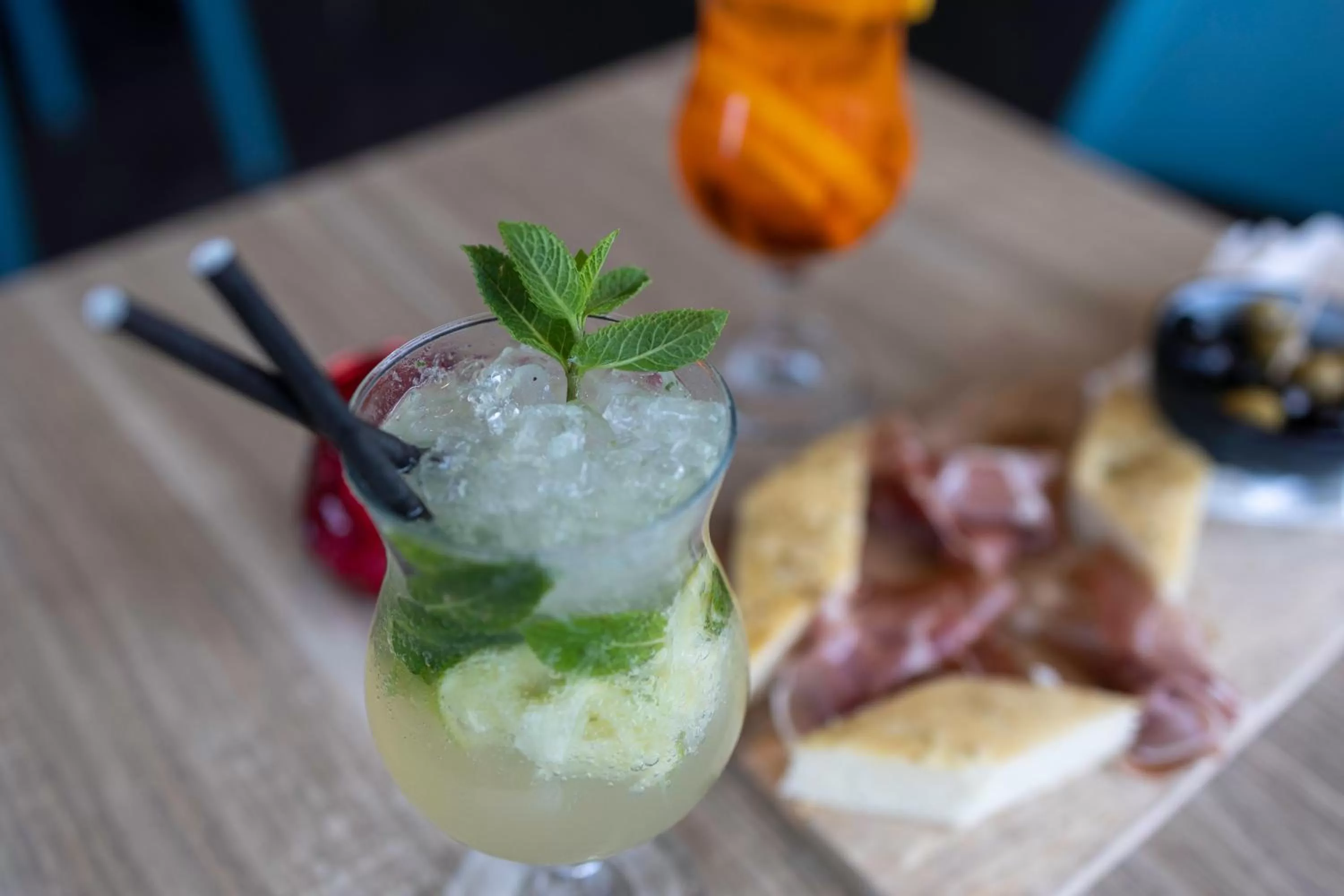 Restaurant/places to eat in Hôtel restaurant Kyriad Fréjus