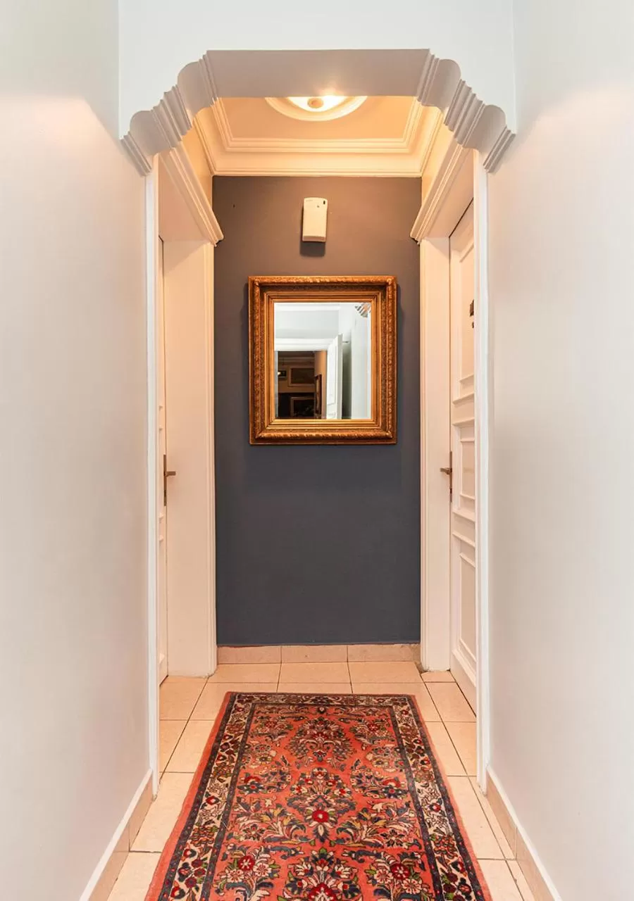 Decorative detail in Alzer Hotel Special Class