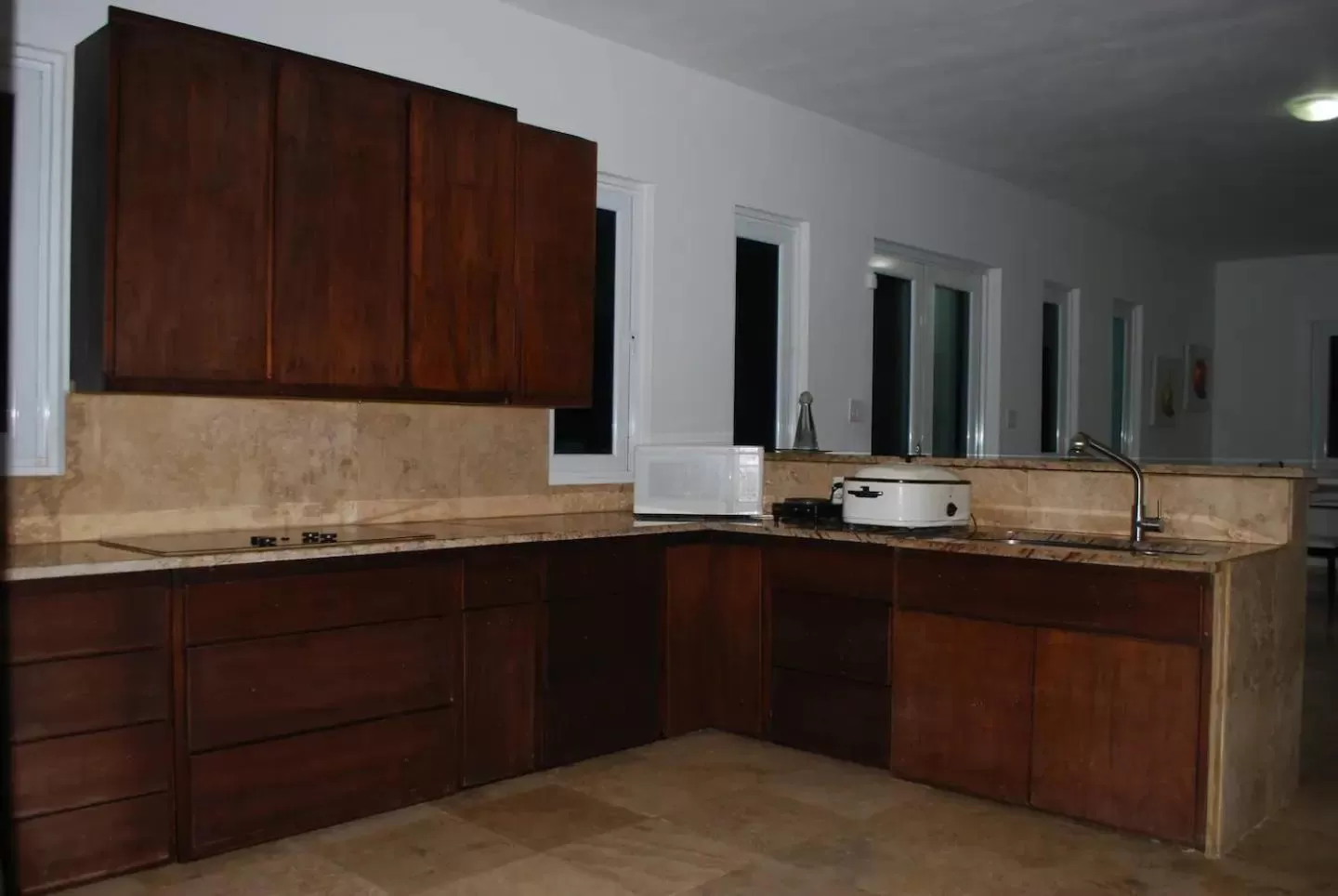 Kitchen or kitchenette, Kitchen/Kitchenette in Manati World Point Inn