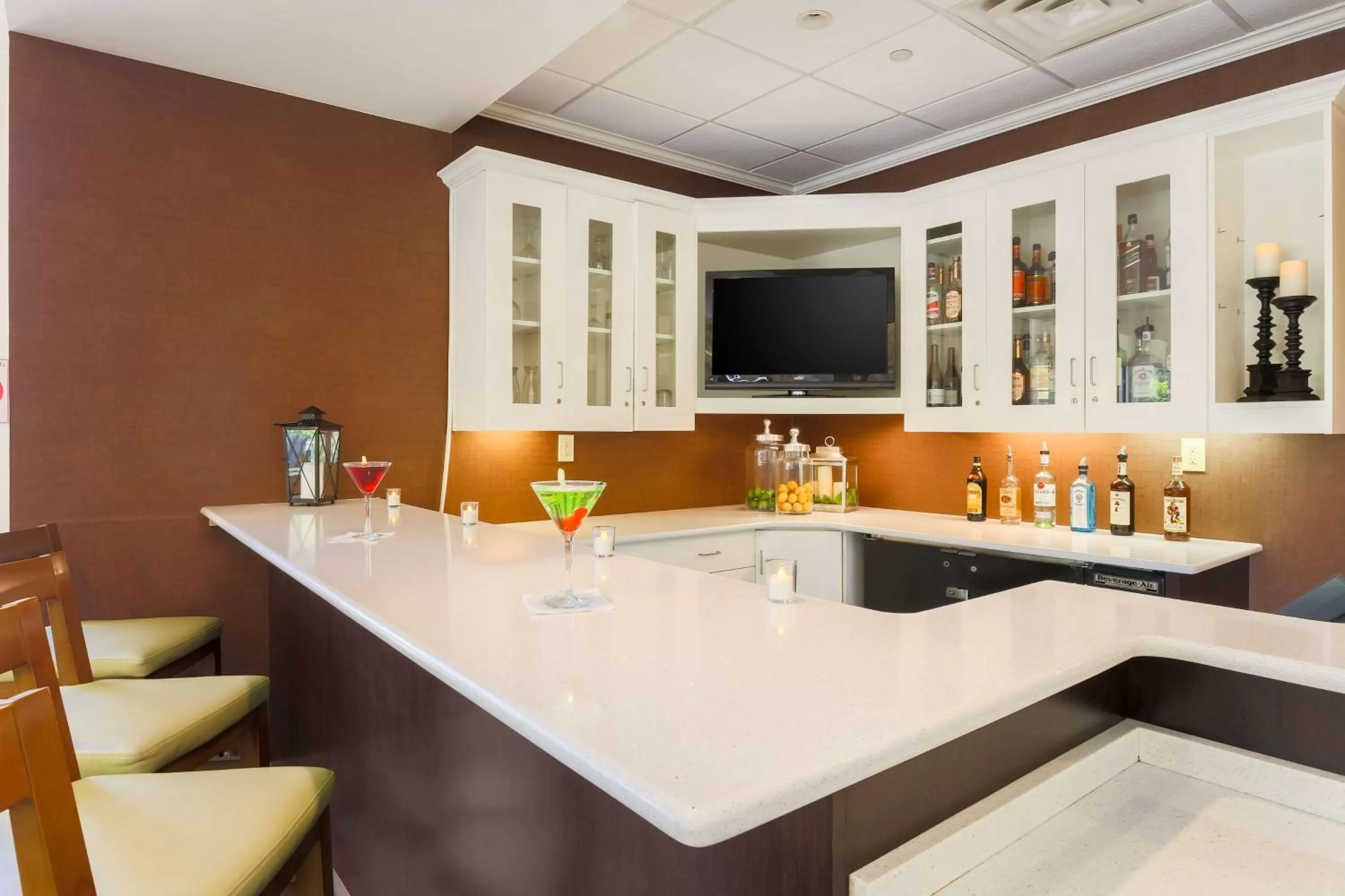 Lounge or bar in Hilton Garden Inn Nanuet