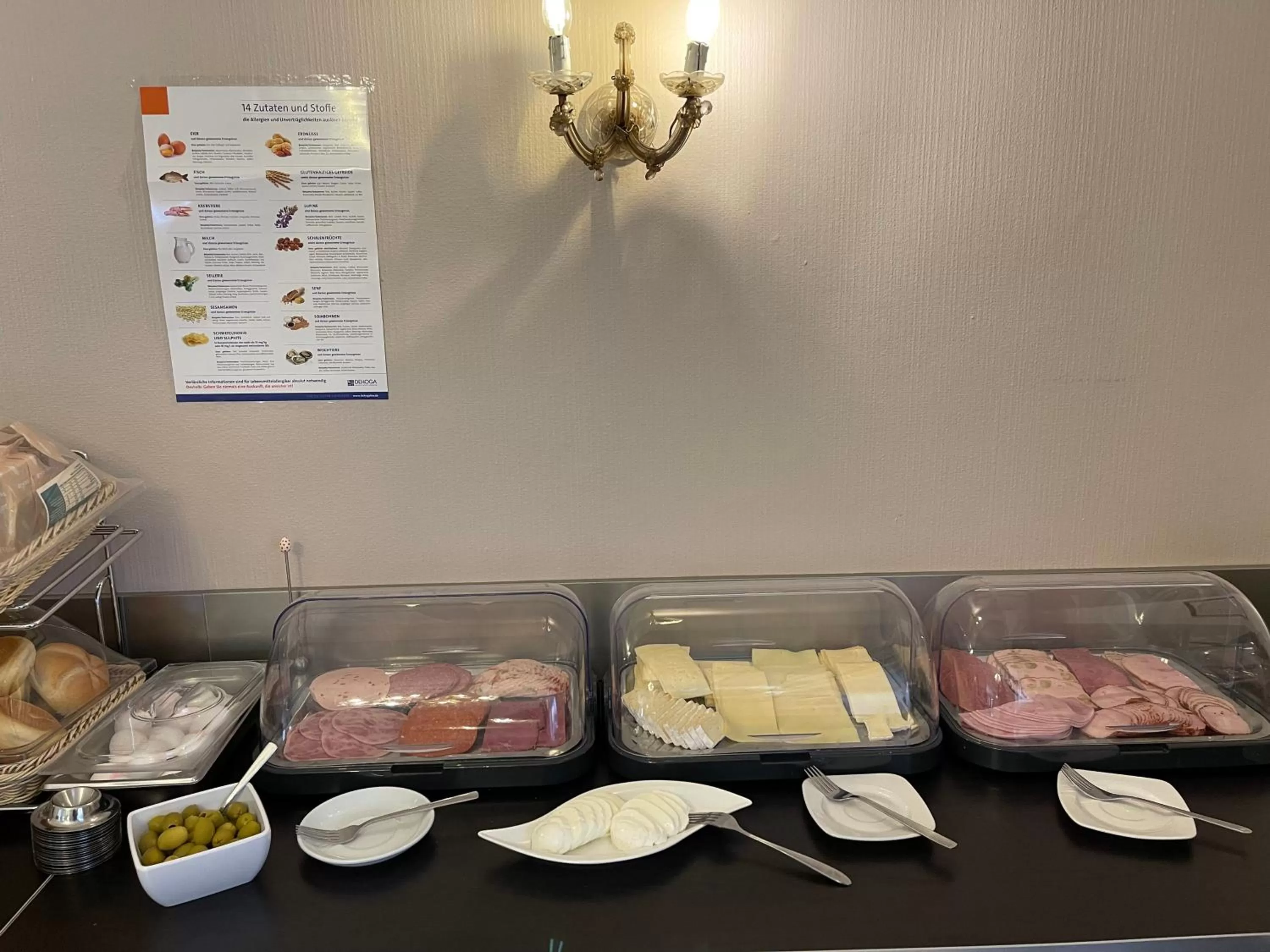 Buffet breakfast in Hafner Hotel- Apartment