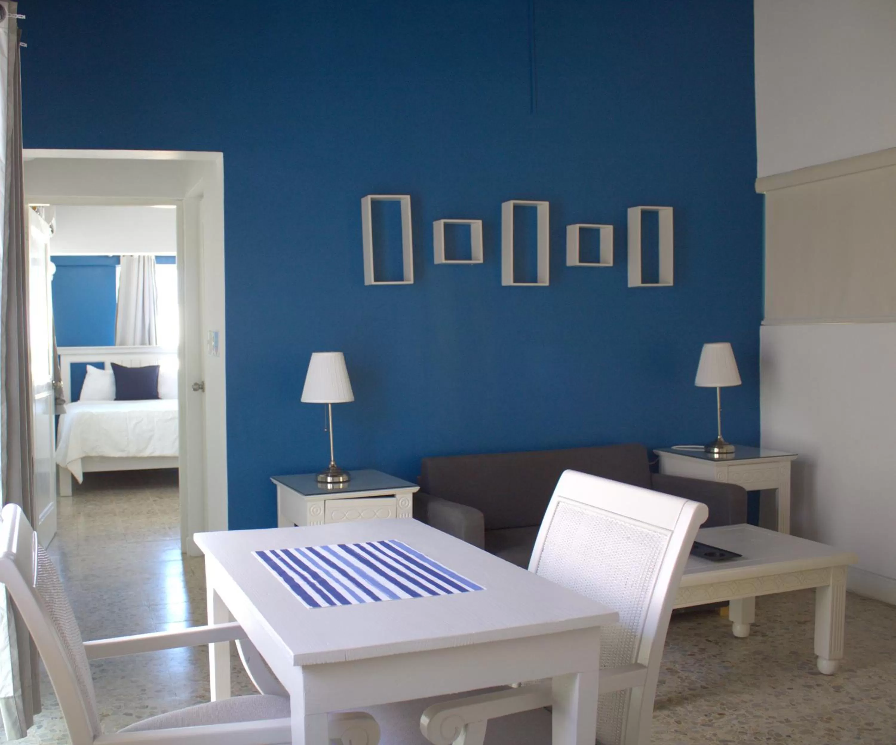 Living room, Bed in Hotel Checkin El Cortecito Beach