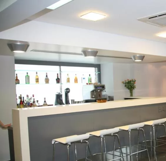 Lounge or bar in Hotel Des Roses