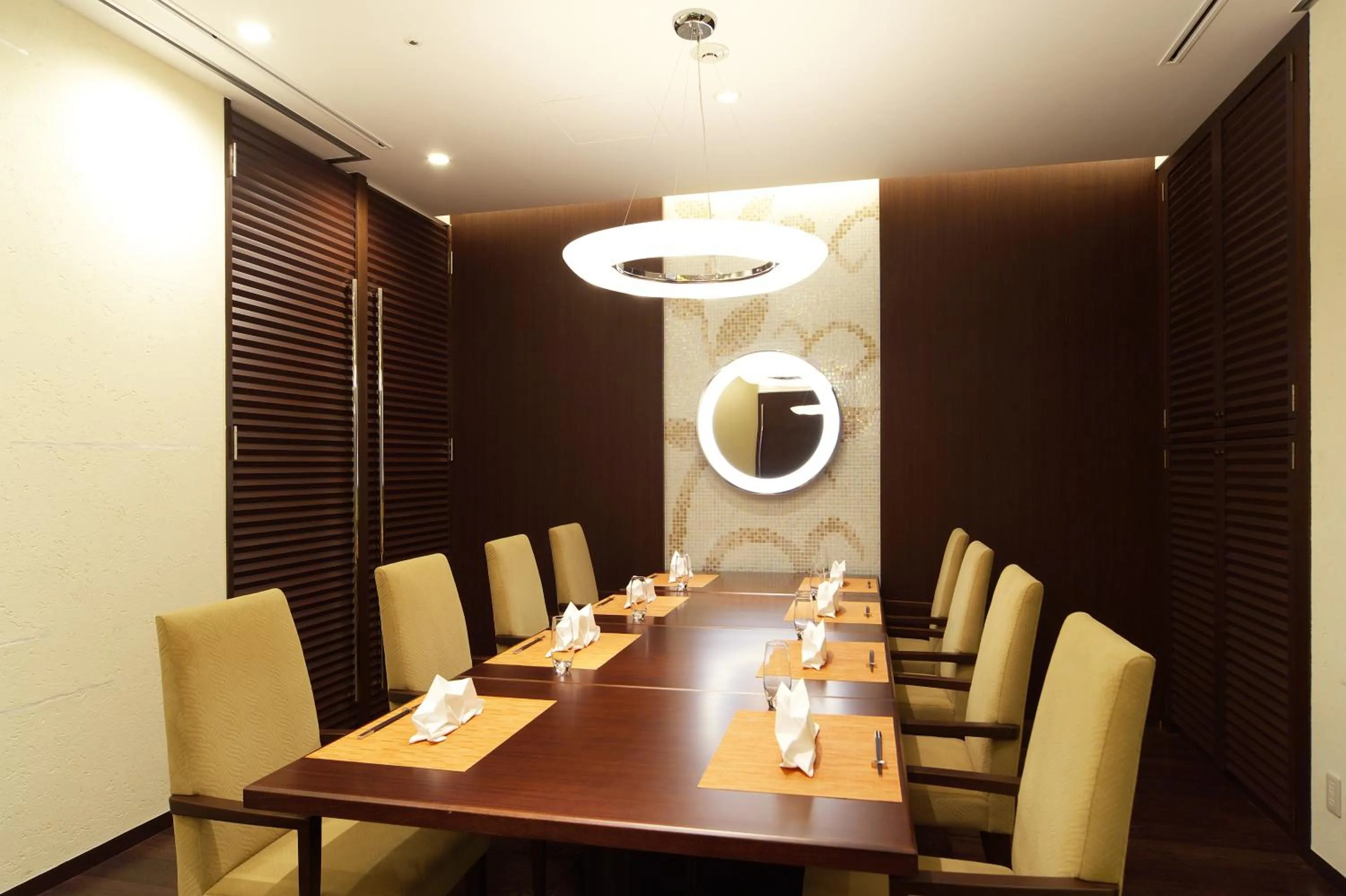 Restaurant/places to eat in Tokyo Green Palace