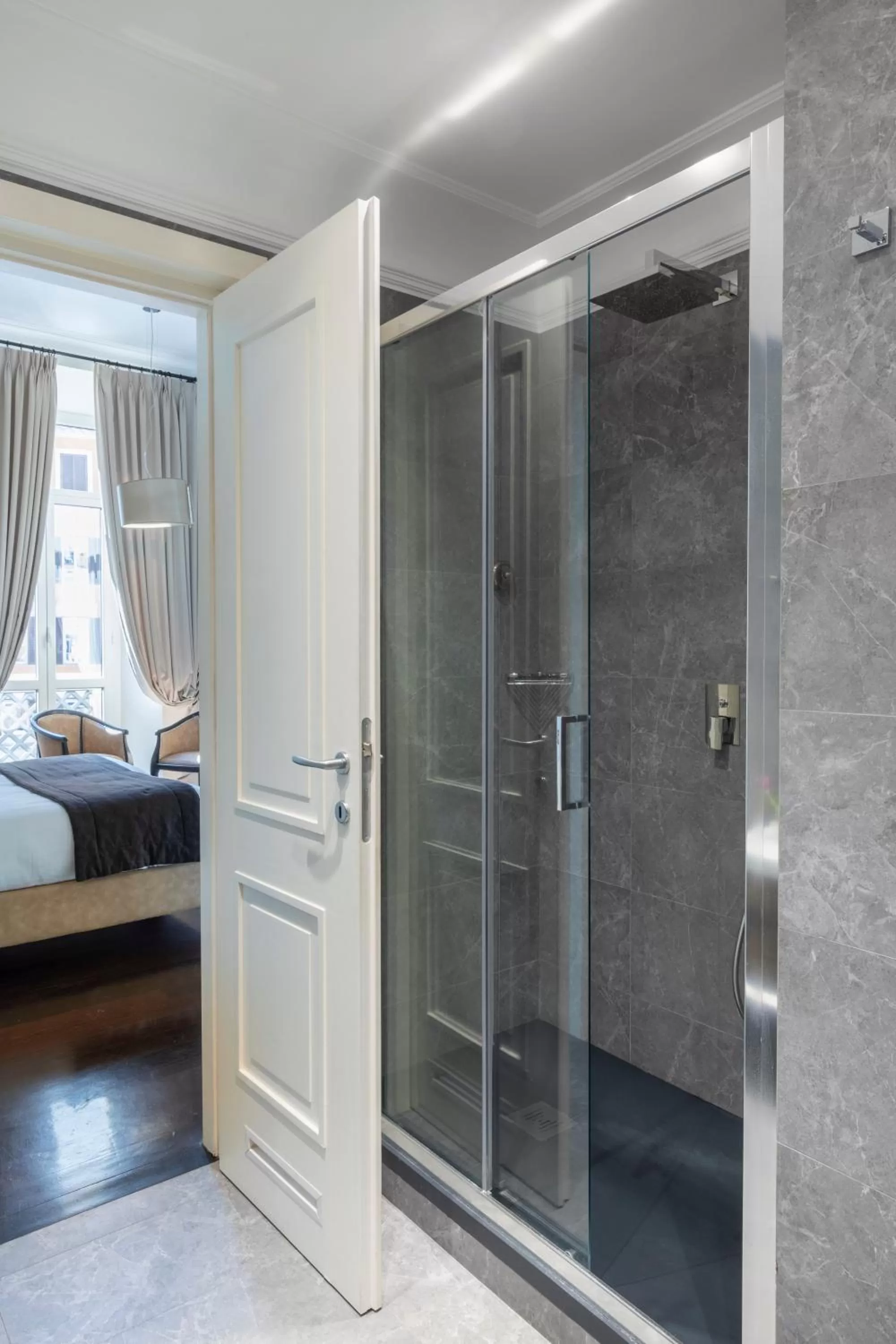 Bathroom, Bed in Hotel Scalinata Di Spagna