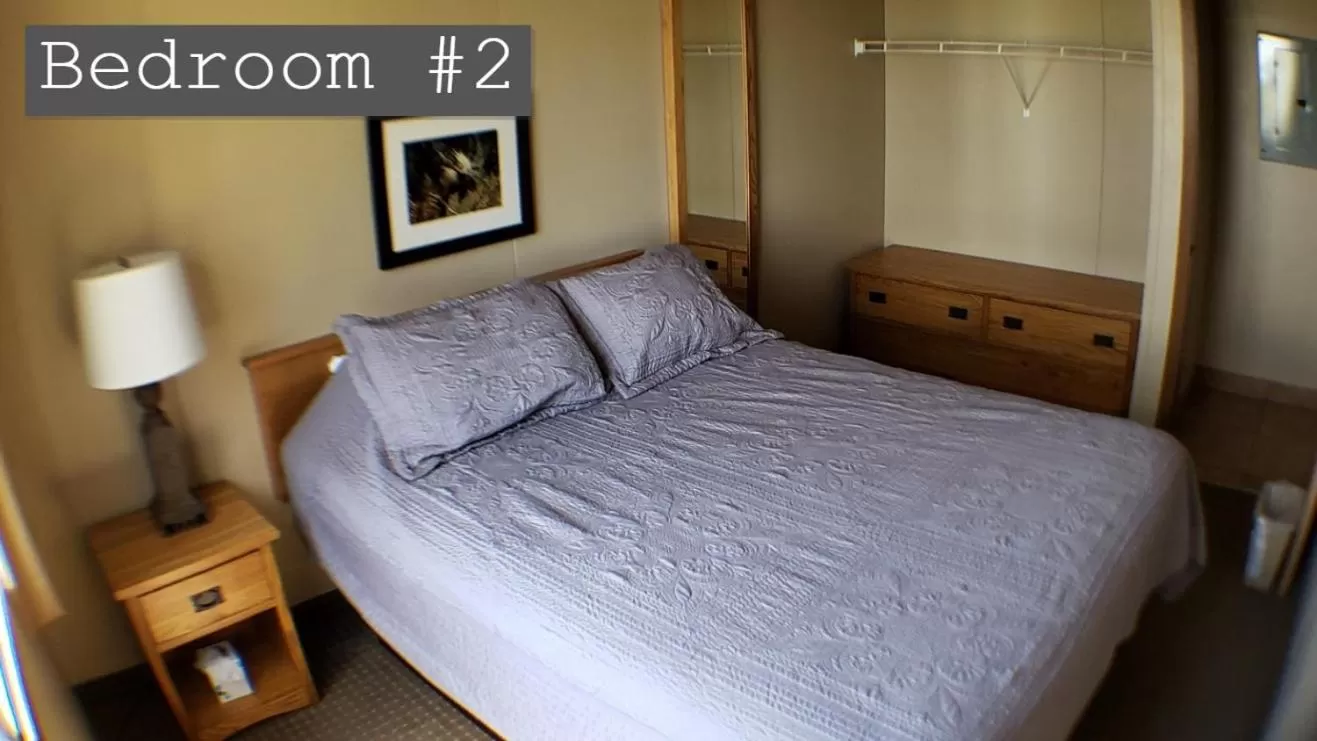 Bed in Lewis & Clark Resort