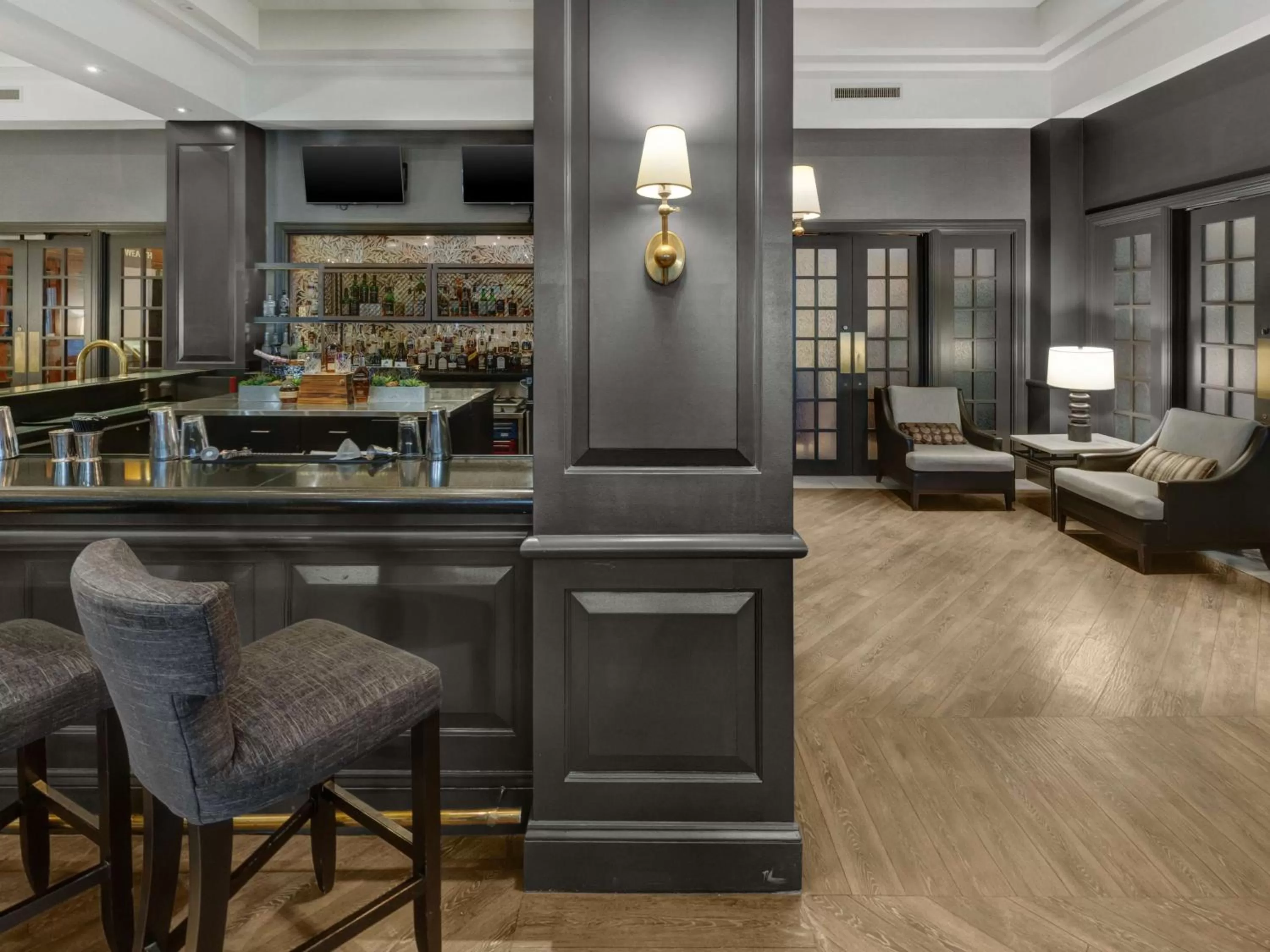 Lounge or bar in Hilton Harrisburg near Hershey Park