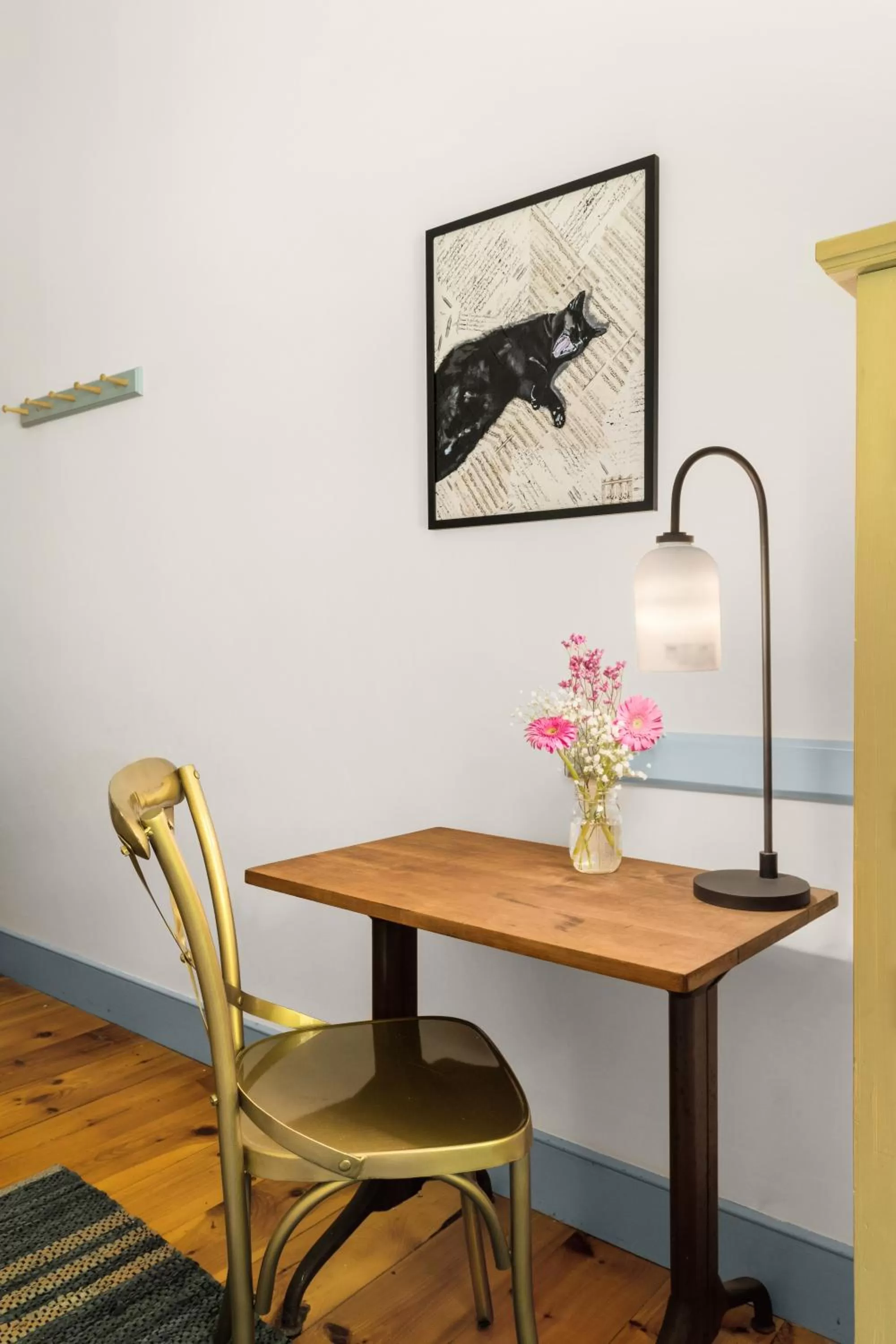 Seating area in Inn at Silver Maple Farm