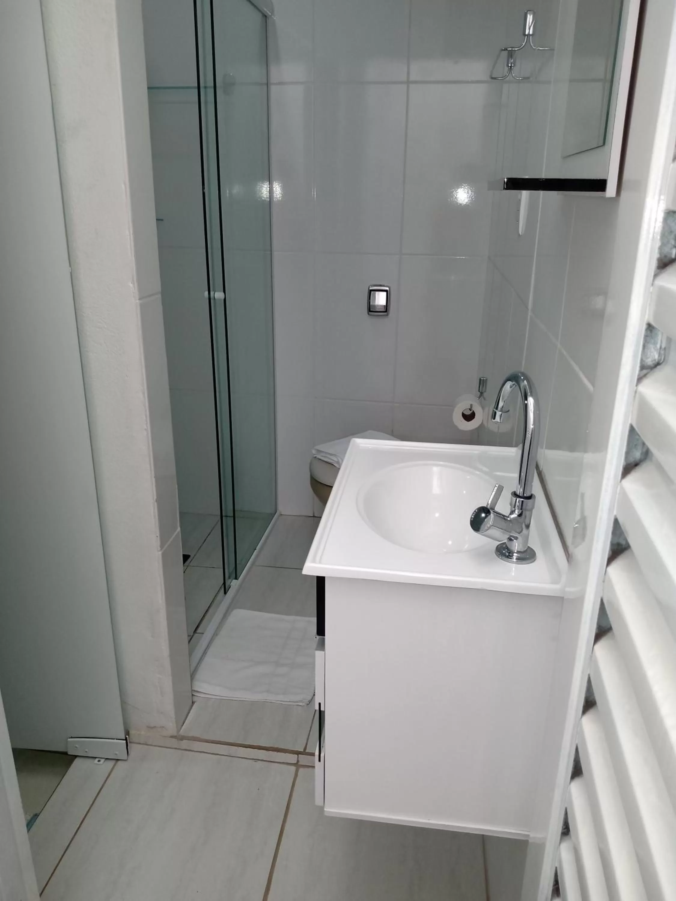 Bathroom in Pousada Alvorada Brotas - e agendamento das atividades turísticas