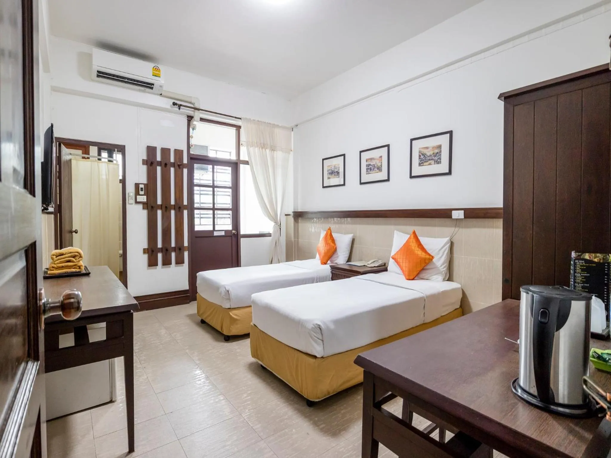 Coffee/tea facilities, Bed in Sakulchai Place