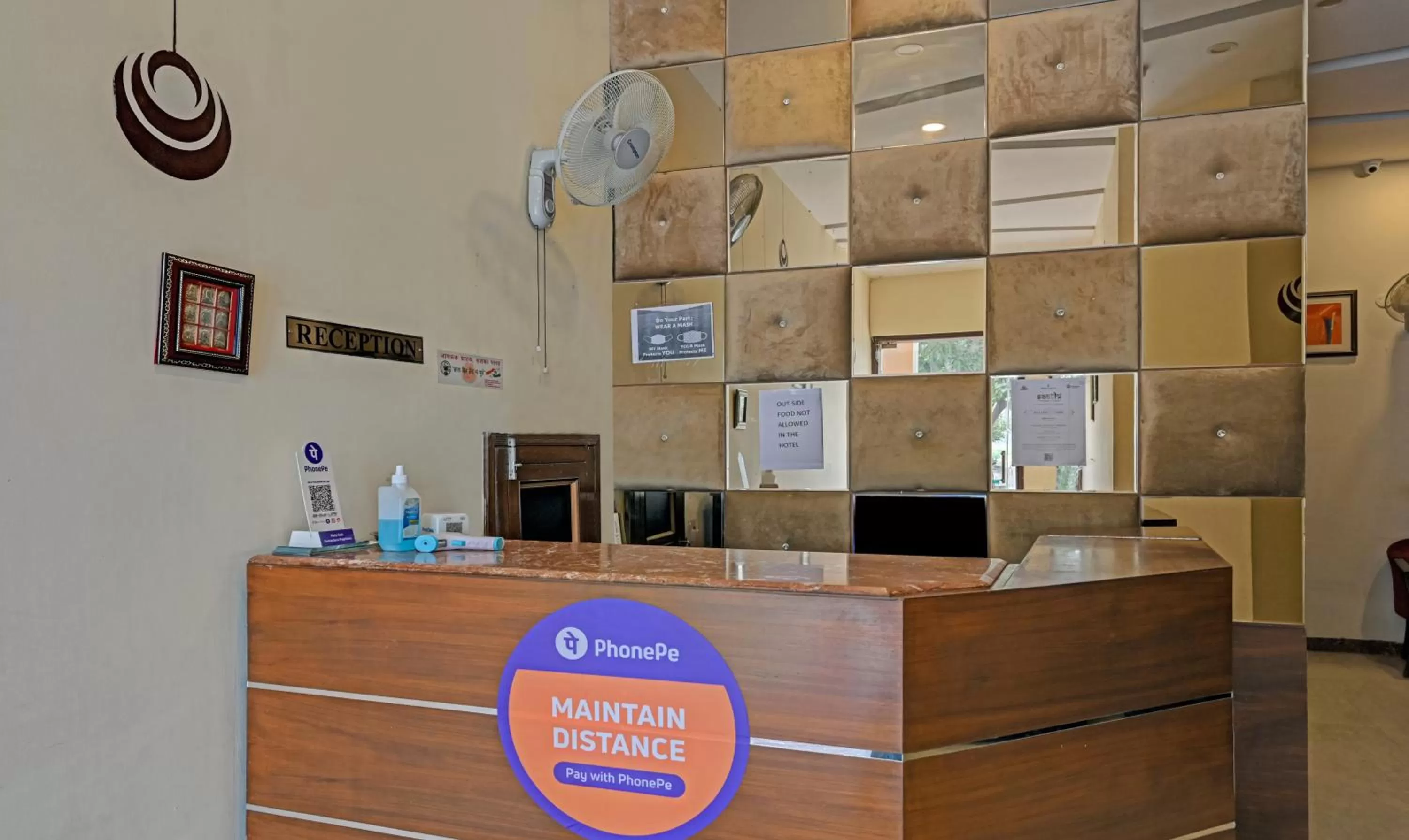 Lobby/Reception in Itsy By Treebo - Auzone & Spa