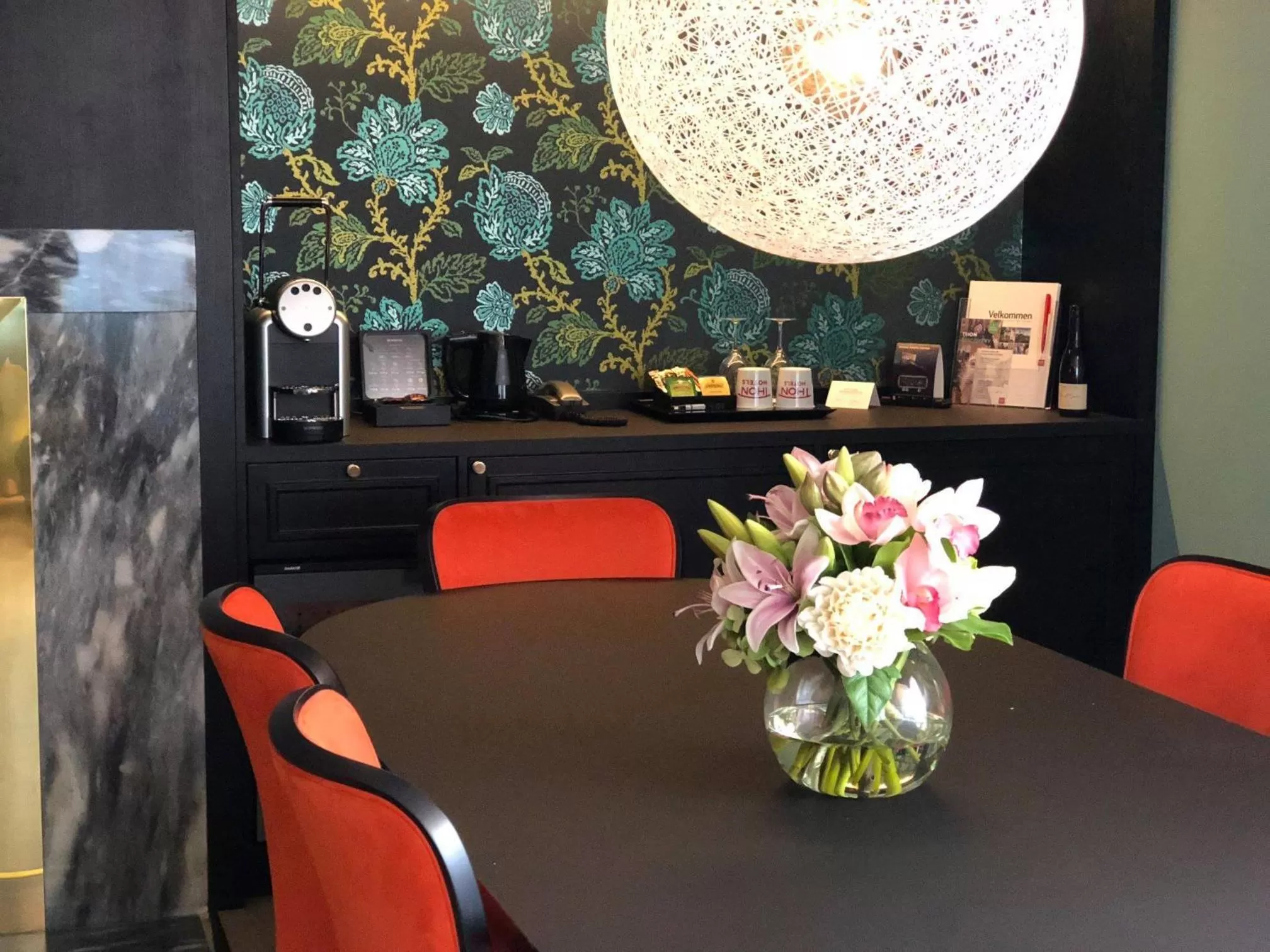 Coffee/tea facilities in Thon Hotel Maritim