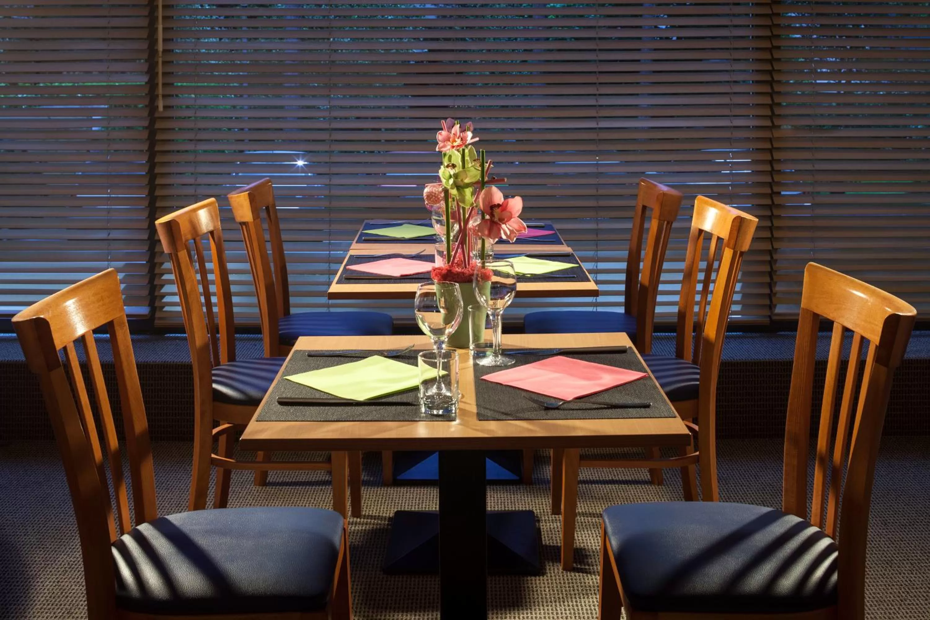 Restaurant/places to eat in ibis Styles Besançon