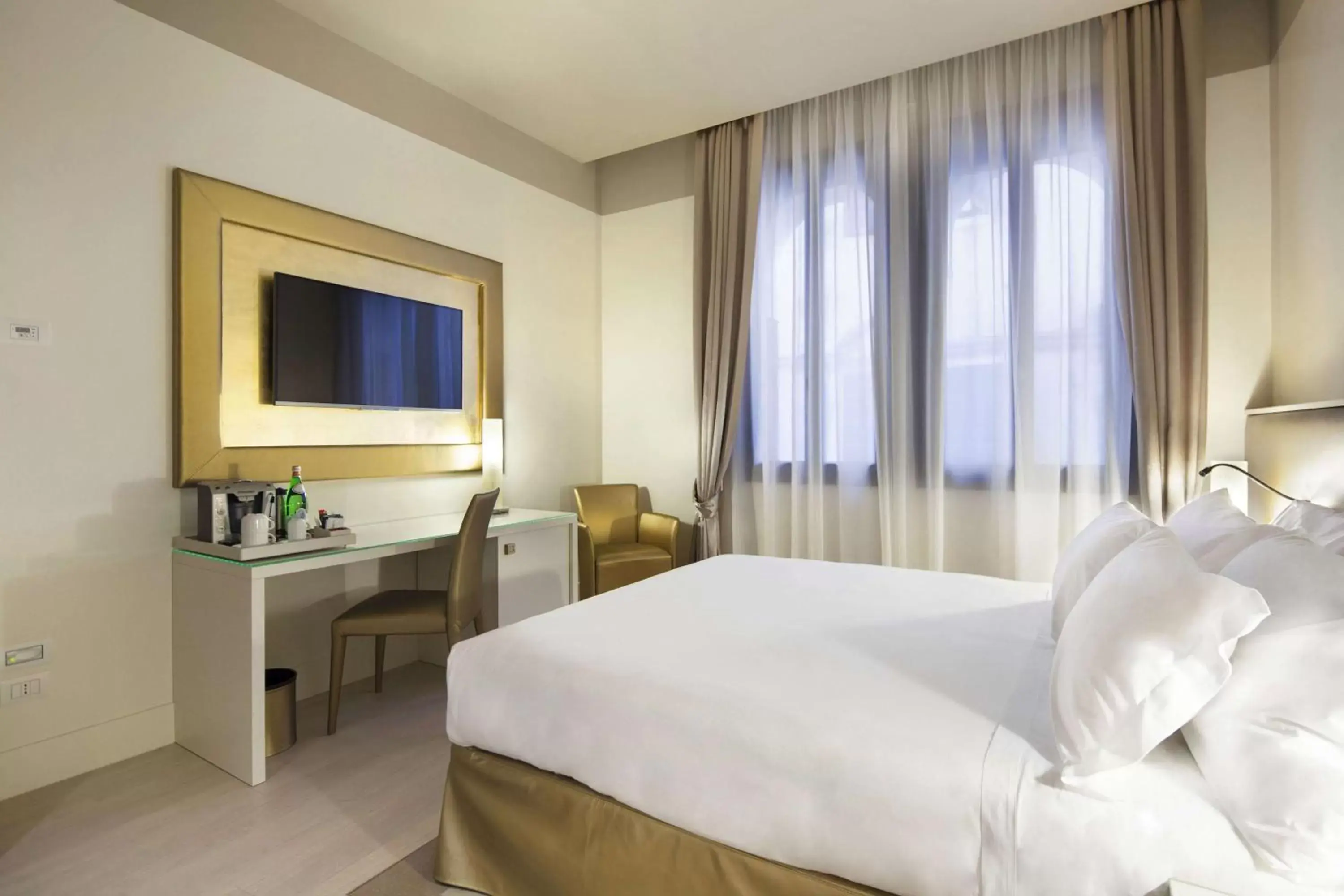 Superior Double Room in Palazzo Barocci Superior Double Room in Palazzo Barocci