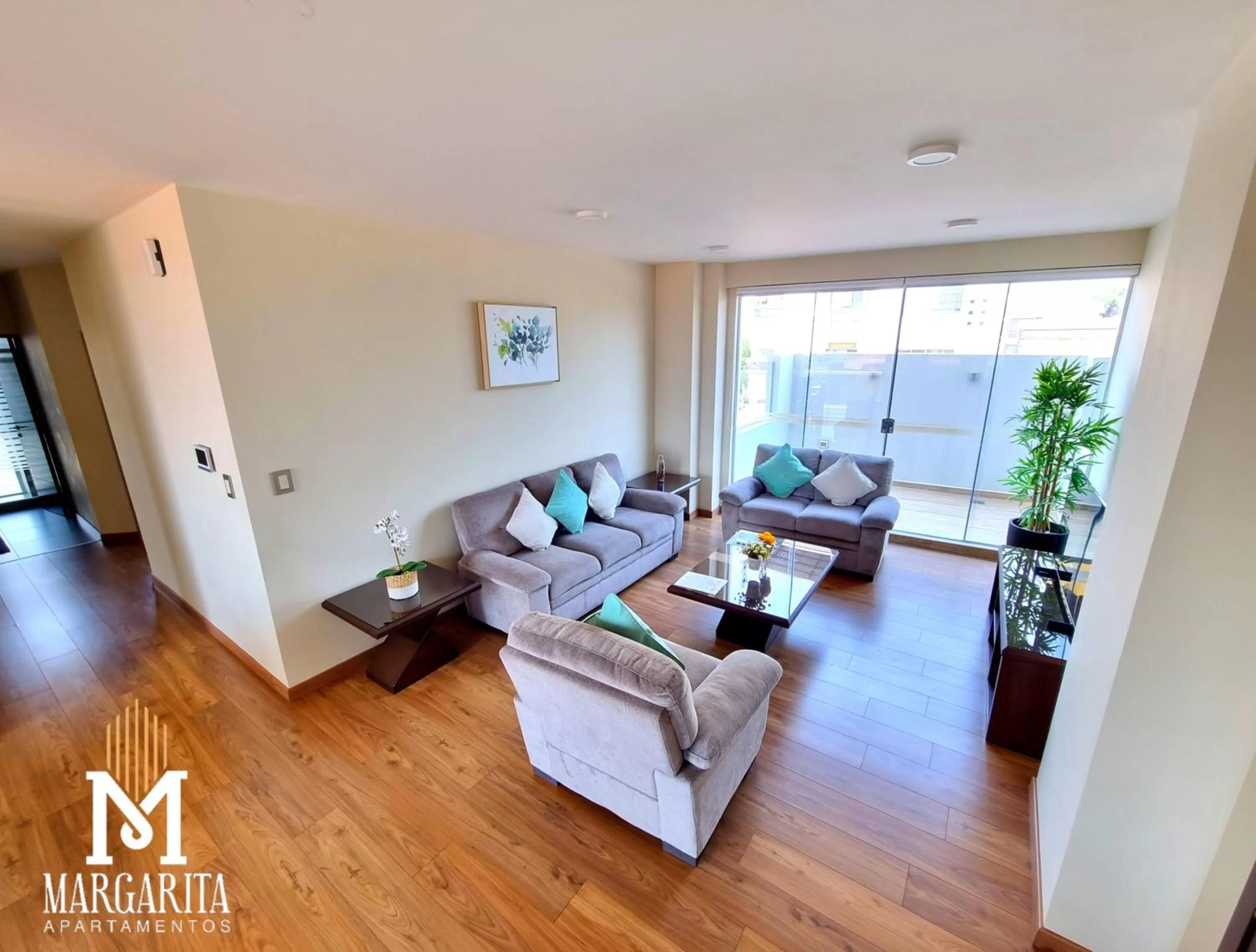 TV and multimedia in Margarita Apartamentos