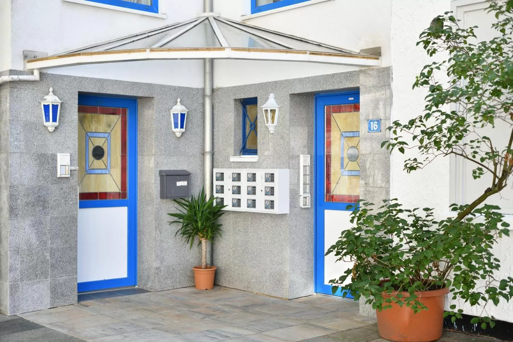 Property building in Ford Apartment Bremen City Center