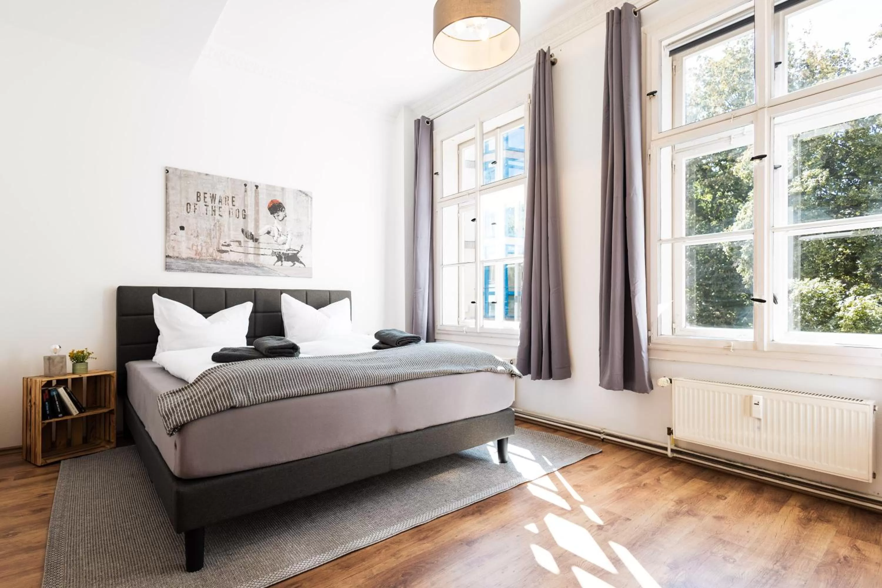 Bed in Ko-Living Space an der Oper - Street Art Design Apartments