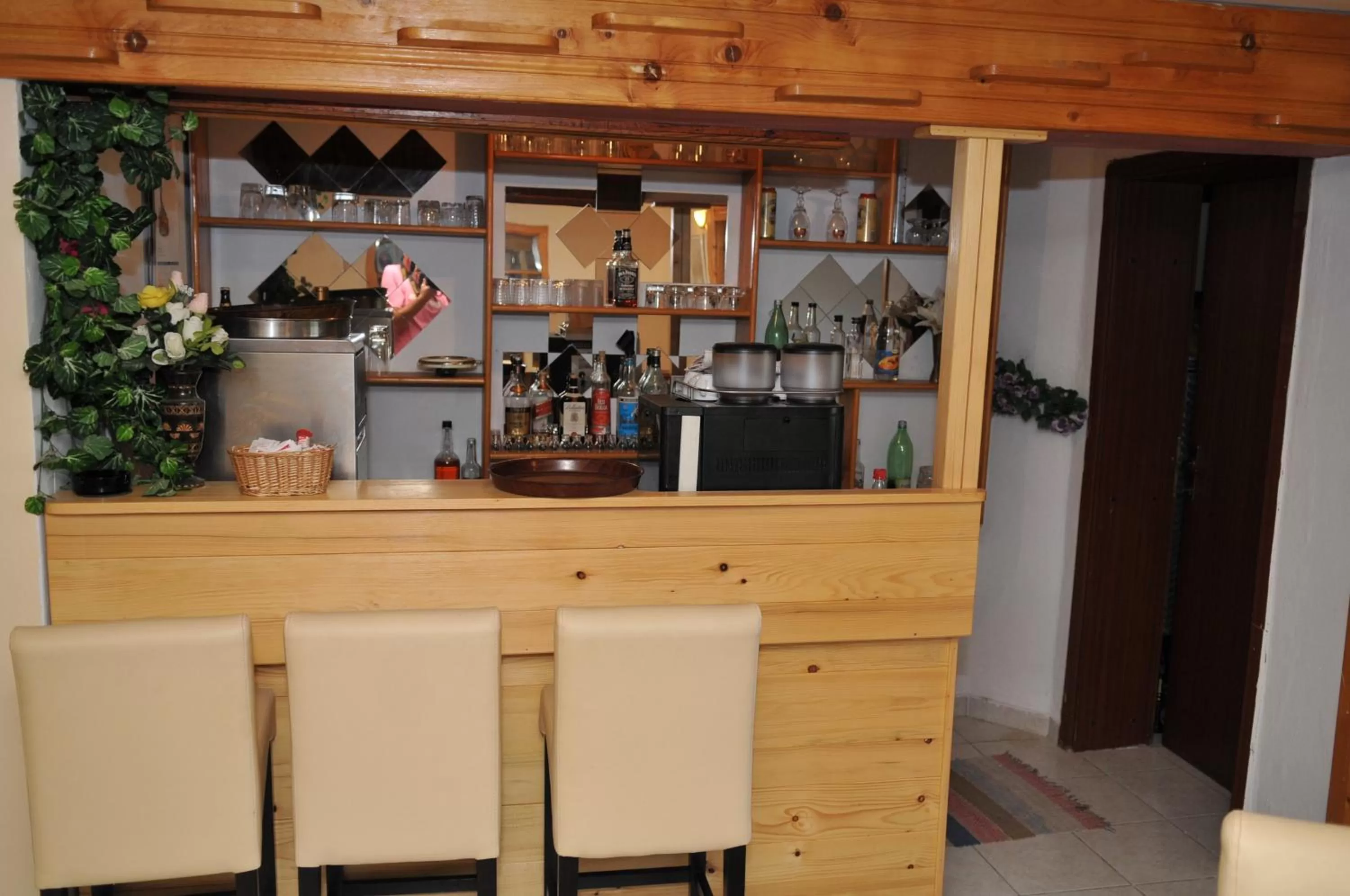 Lounge or bar, Lounge/Bar in Rooms MBM