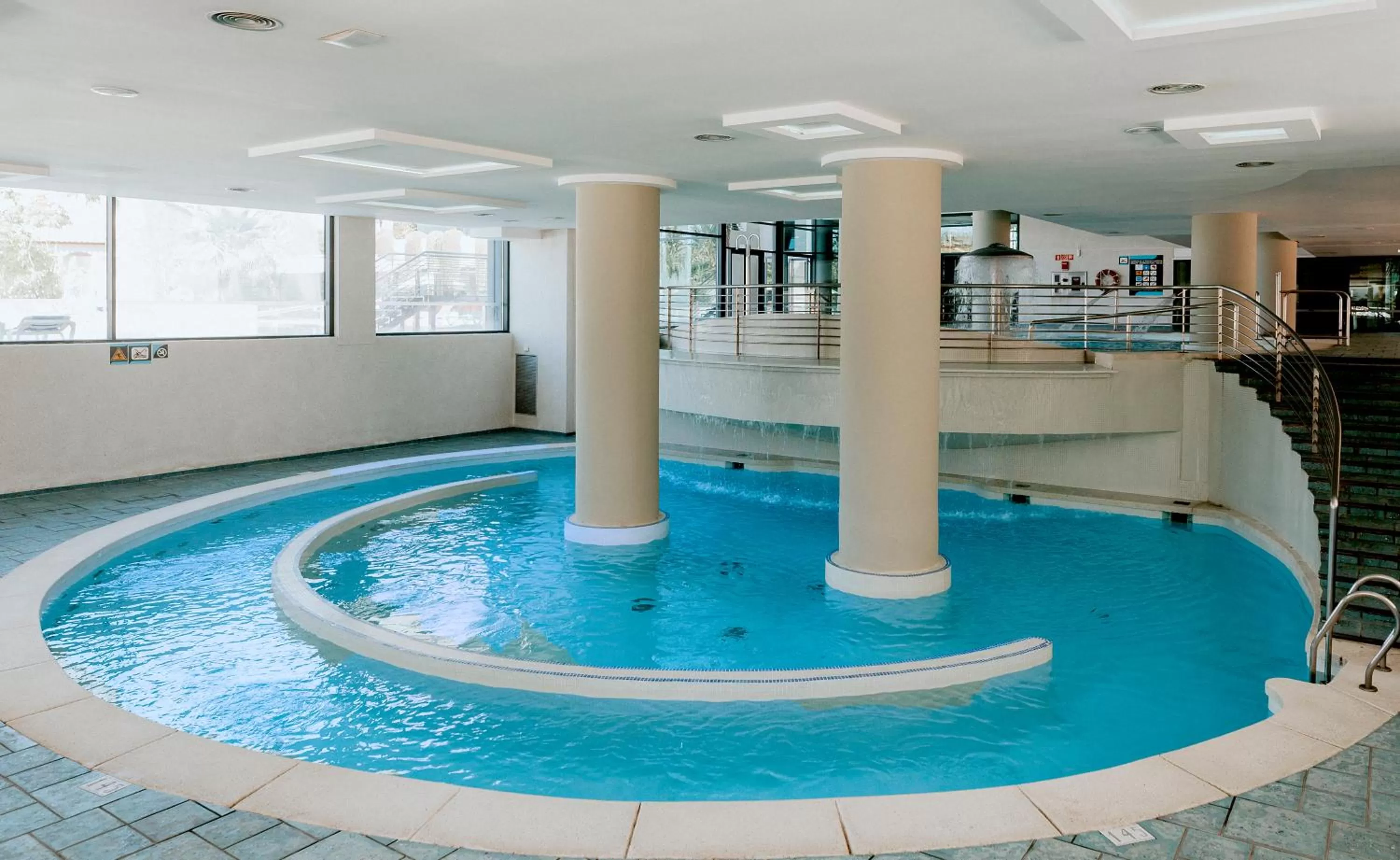 Swimming pool in Hotel Deloix 4* Sup