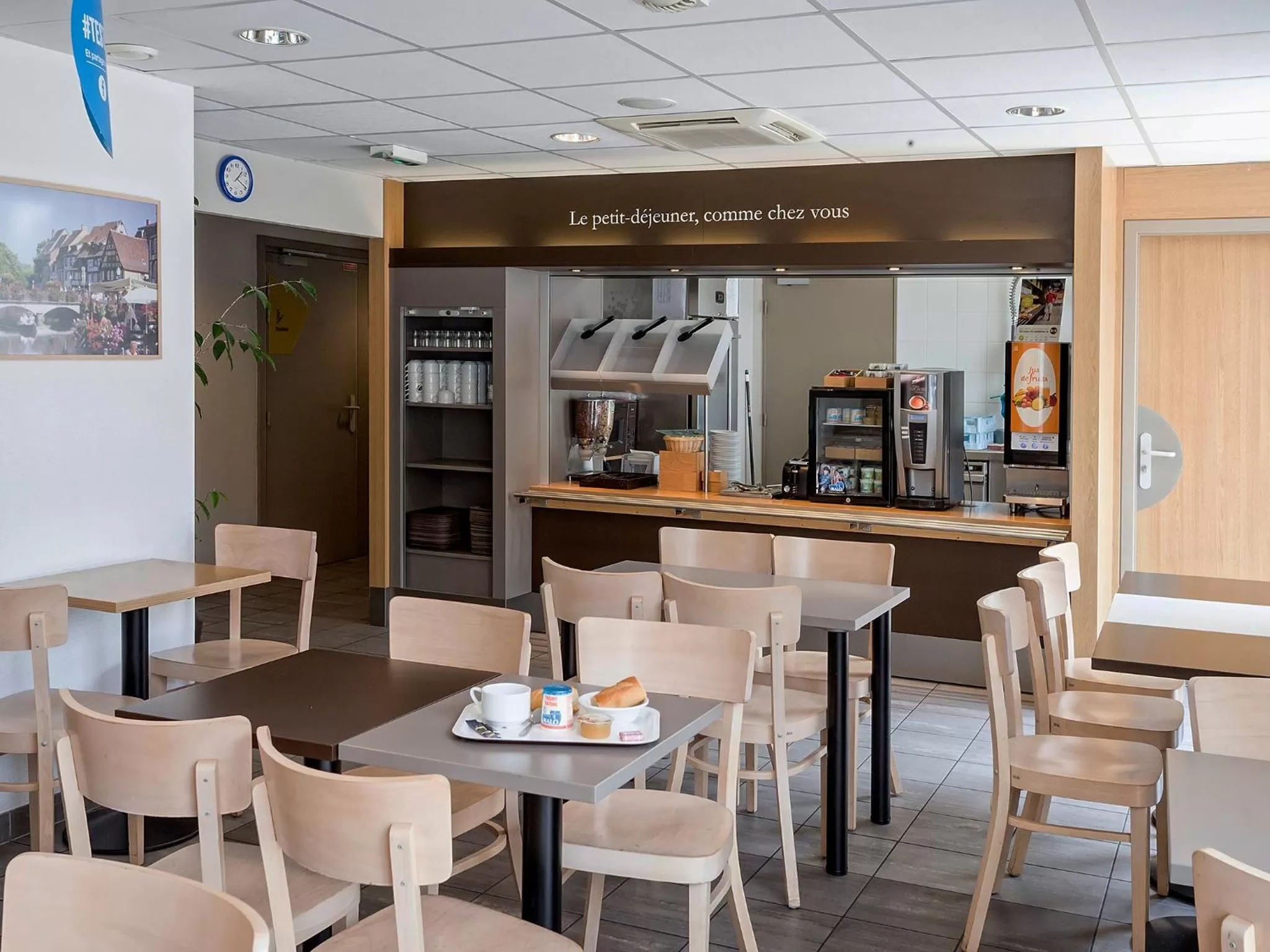 Restaurant/places to eat in B&B HOTEL Mulhouse Centre