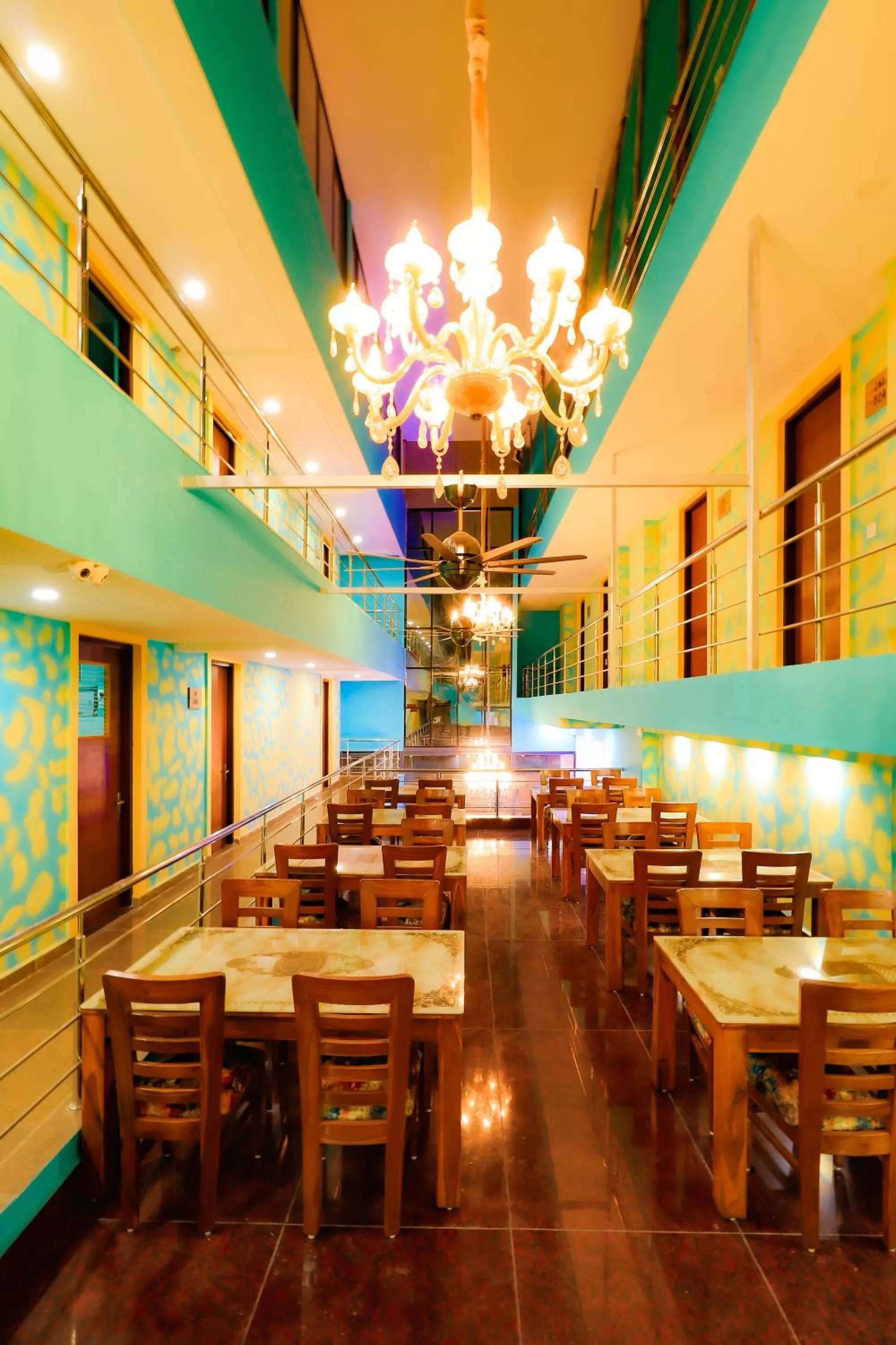 Restaurant/Places to Eat in Miranda Beach Resort