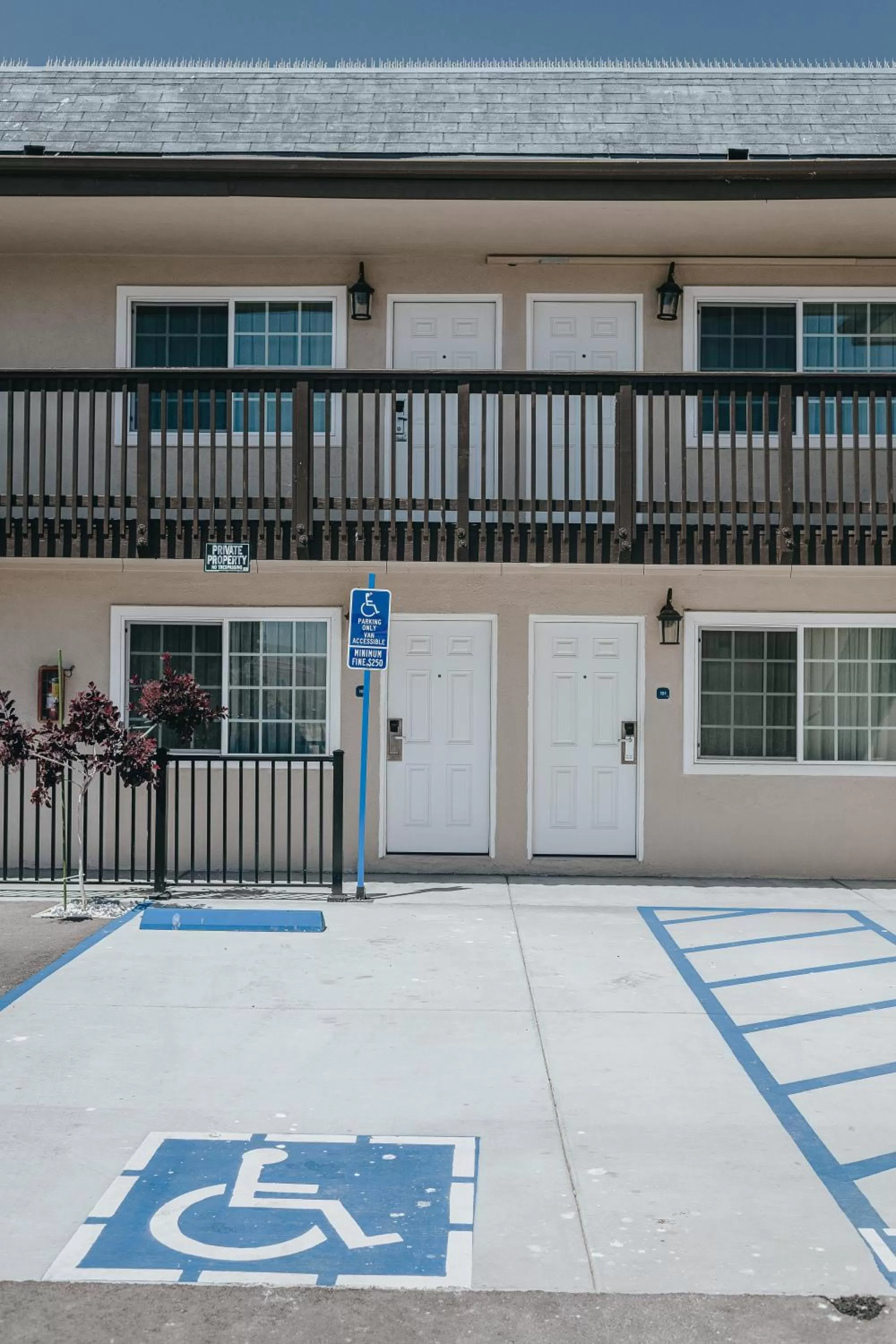 acessibility in Sea Air Inn & Suites - Downtown - Restaurant Row