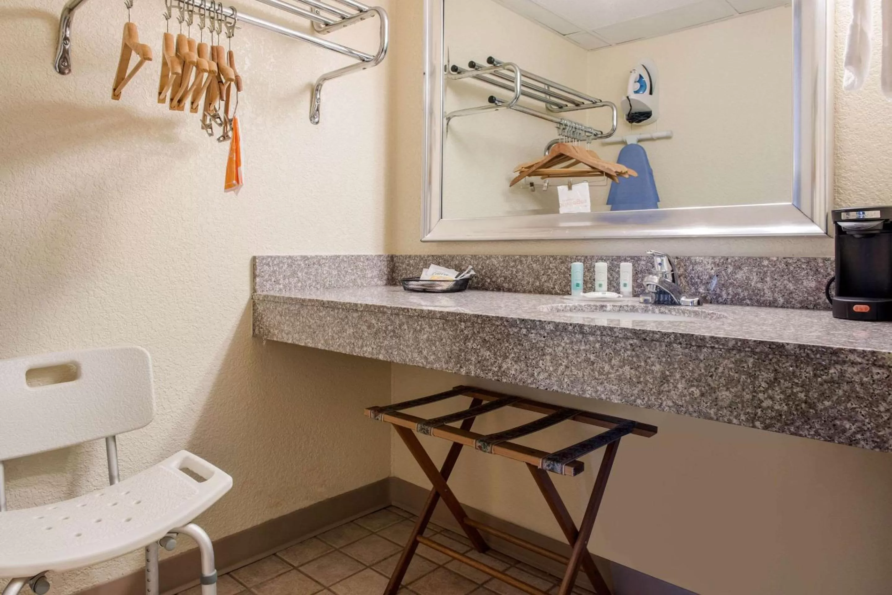 Bathroom in Quality Inn Huntingburg - Jasper