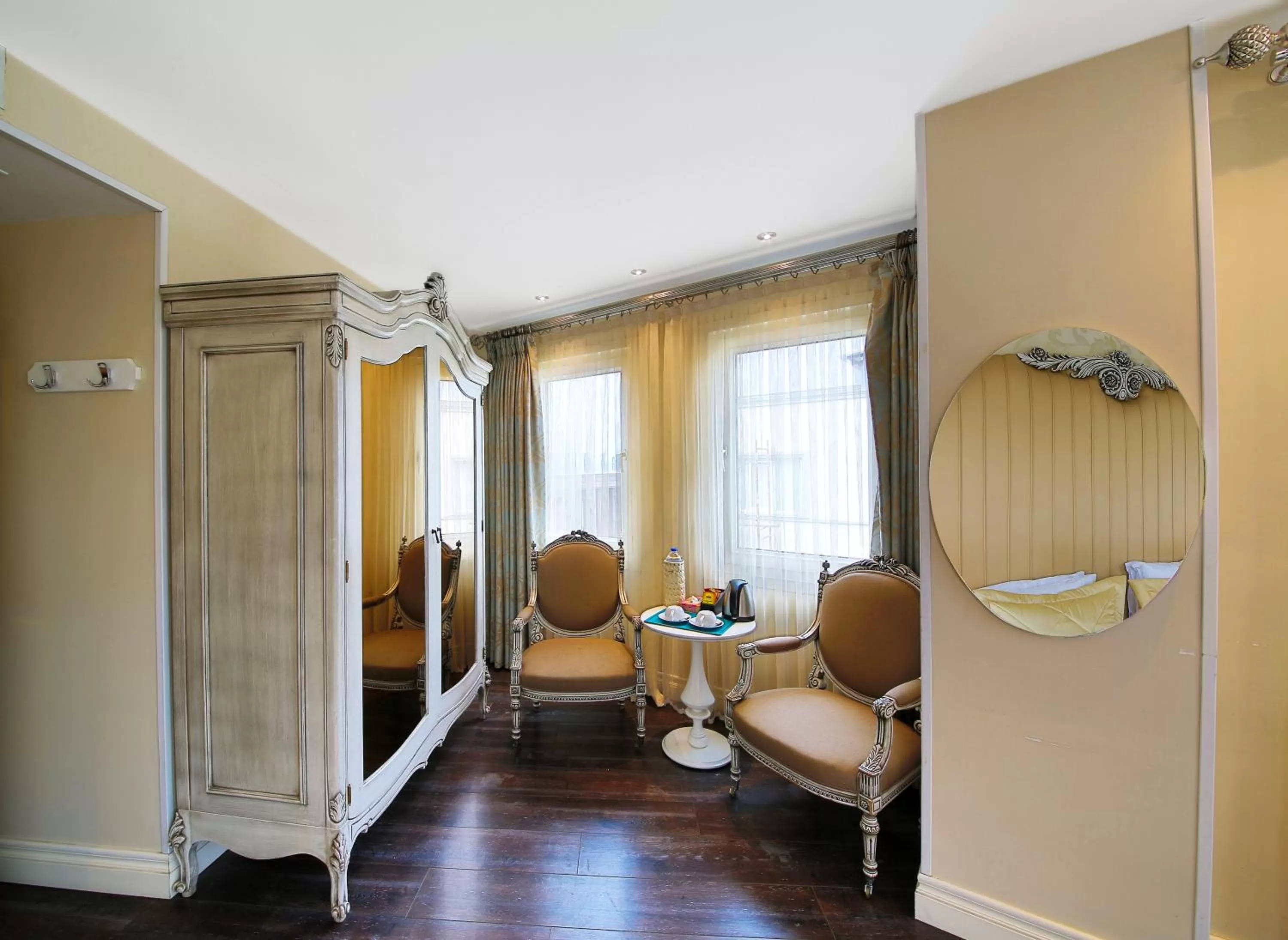 Photo of the whole room in Katelya Hotel